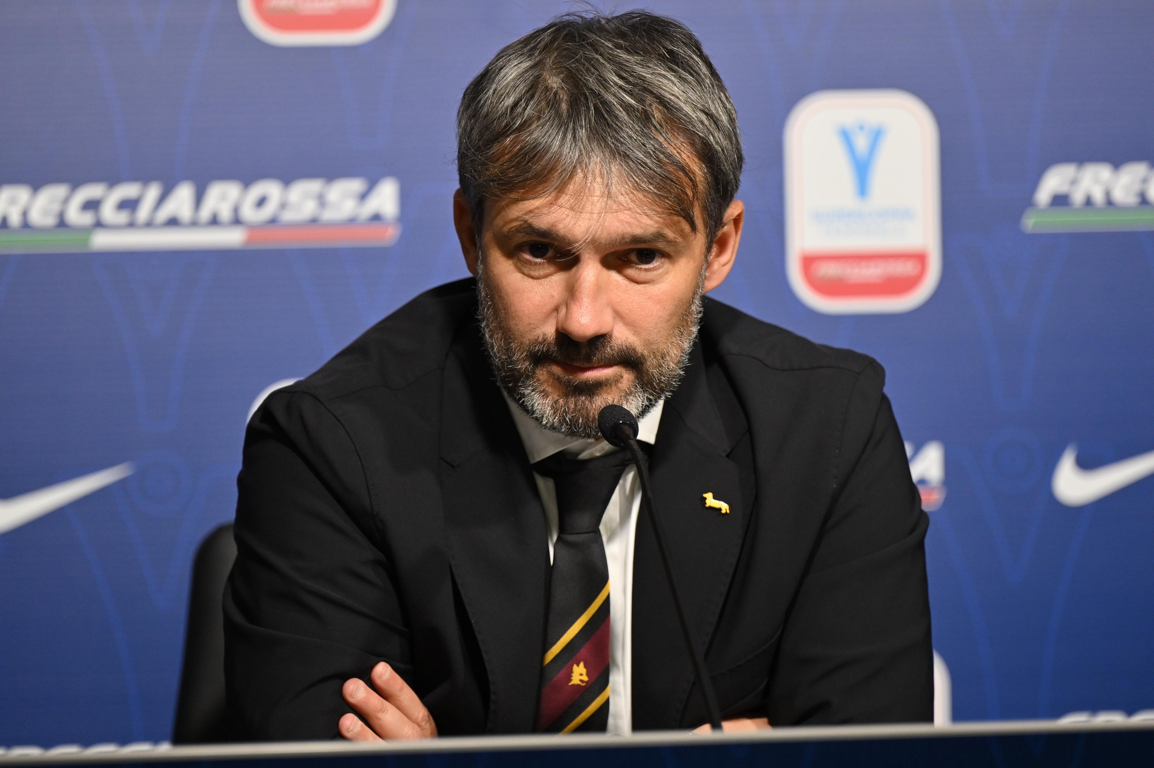 CREMONA, ITALY - JANUARY 06: Coach Alessandro Spugna of AS Roma femminile attends the Italian Women Super Cup's Press conference at Stadio Giovanni Zini on January 06, 2024 in Cremona, Italy. (Photo by Marco M. Mantovani/Getty Images)