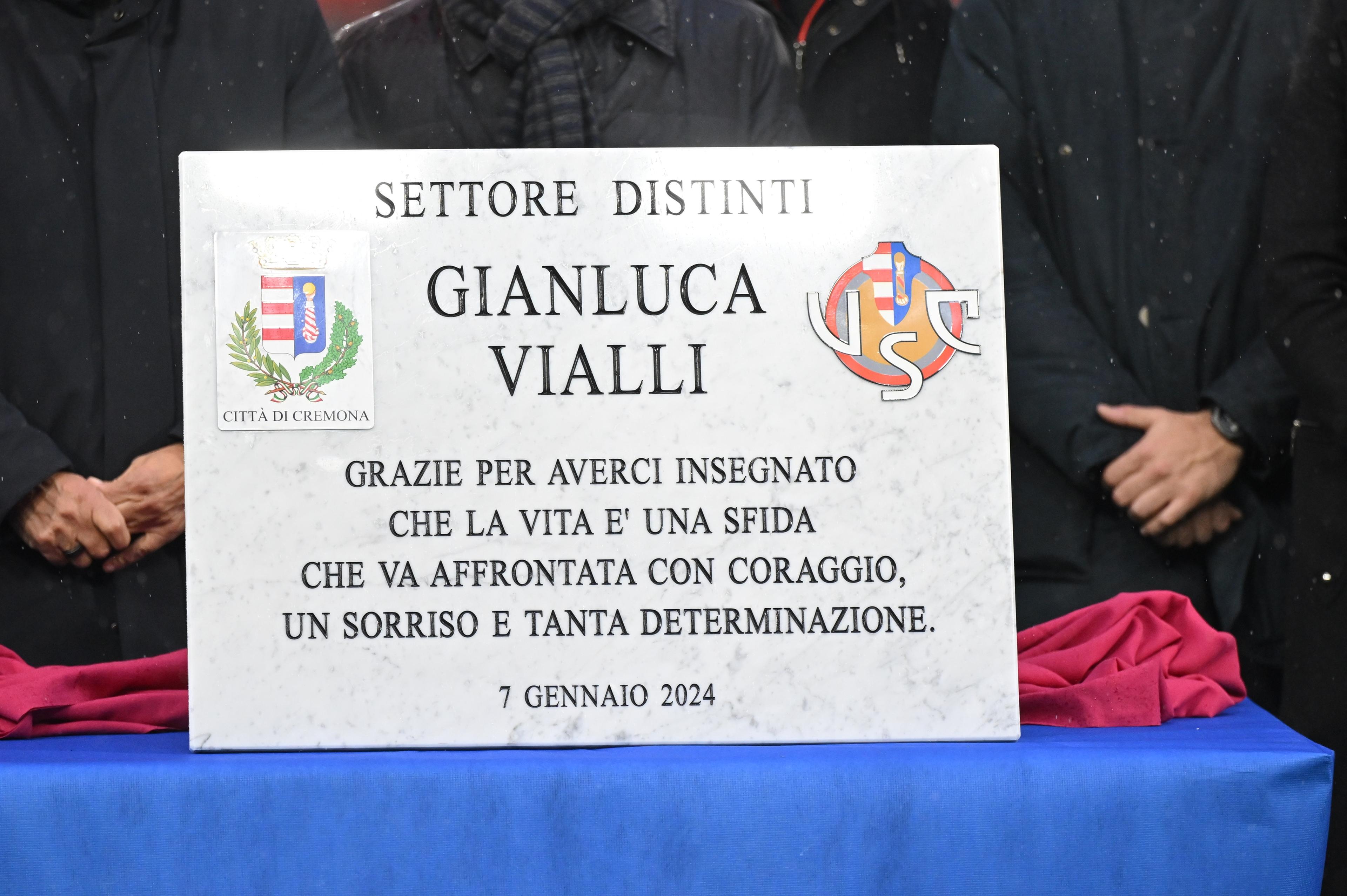 CREMONA, ITALY - JANUARY 07: The plate for Gianluca Vialli on display during the Italian Women Super Cup at Stadio Giovanni Zini on January 07, 2024 in Cremona, Italy. (Photo by Marco M. Mantovani/Getty Images)