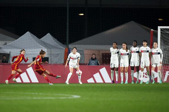 ROME, ITALY - DECEMBER 20: Manuela Giugliano of AS Roma scores their team\\'s first goal during the UEFA Women\\'s Champions League group stage match between AS Roma and Paris Saint-Germain at Stadio Tre Fontane on December 20, 2023 in Rome, Italy. (Photo by Paolo Bruno/Getty Images)