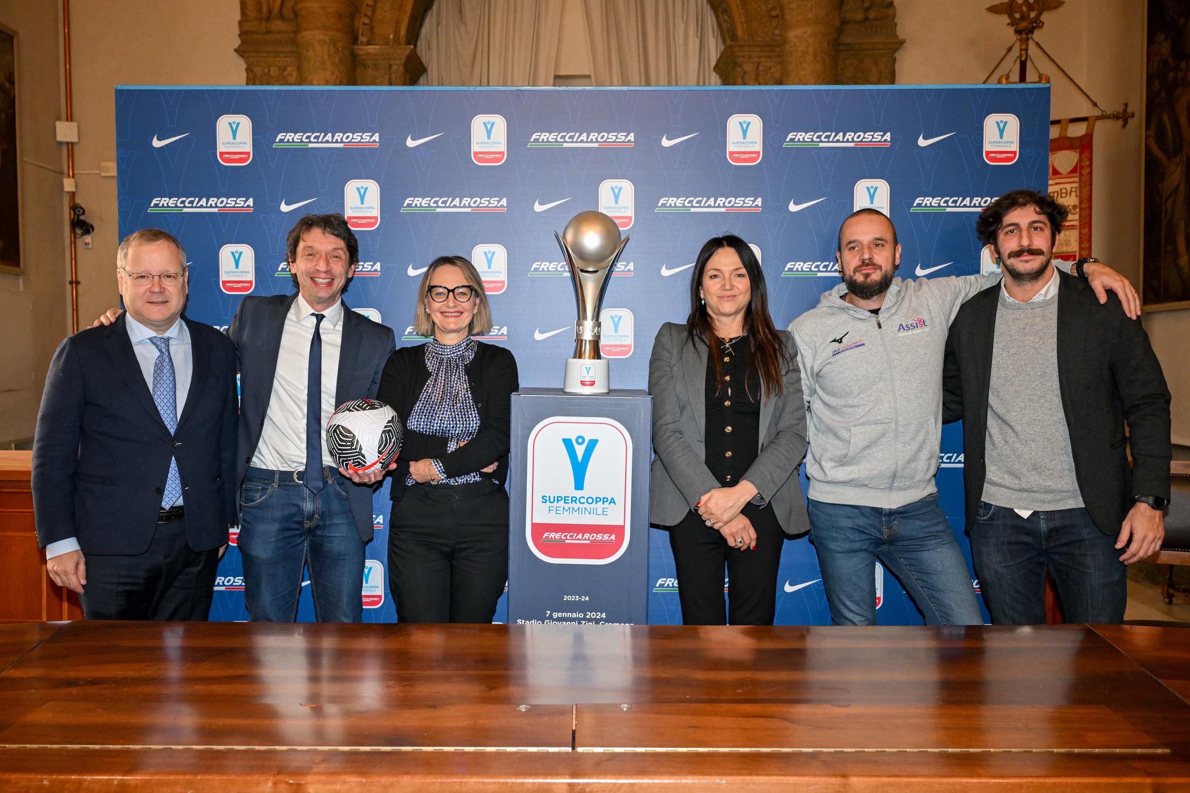 Presentata a Cremona la sfida del 7 gennaio tra Roma e Juventus. Cappelletti: \"Sarà uno spettacolo imperdibile\"