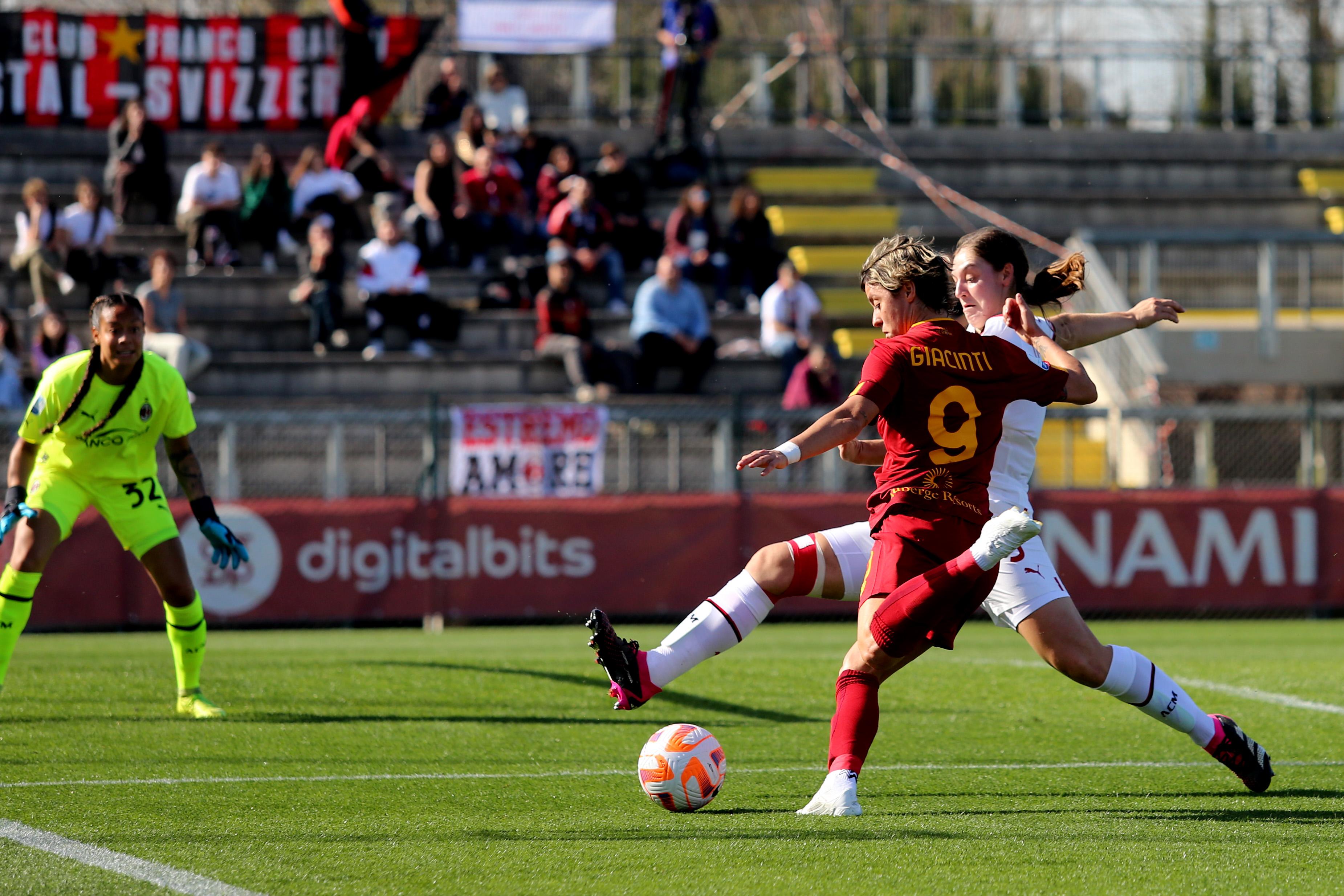 ROME, ITALY - MARCH 11: Valentina Giacinti of AS Roma competes for the ball with Aniek Nouwen of AC Milan during the Women Coppa Italia semifinal second leg match between AS Roma and AC Milan at Stadio Tre Fontane on March 11, 2023 in Rome, Italy. (Photo by Paolo Bruno/Getty Images)