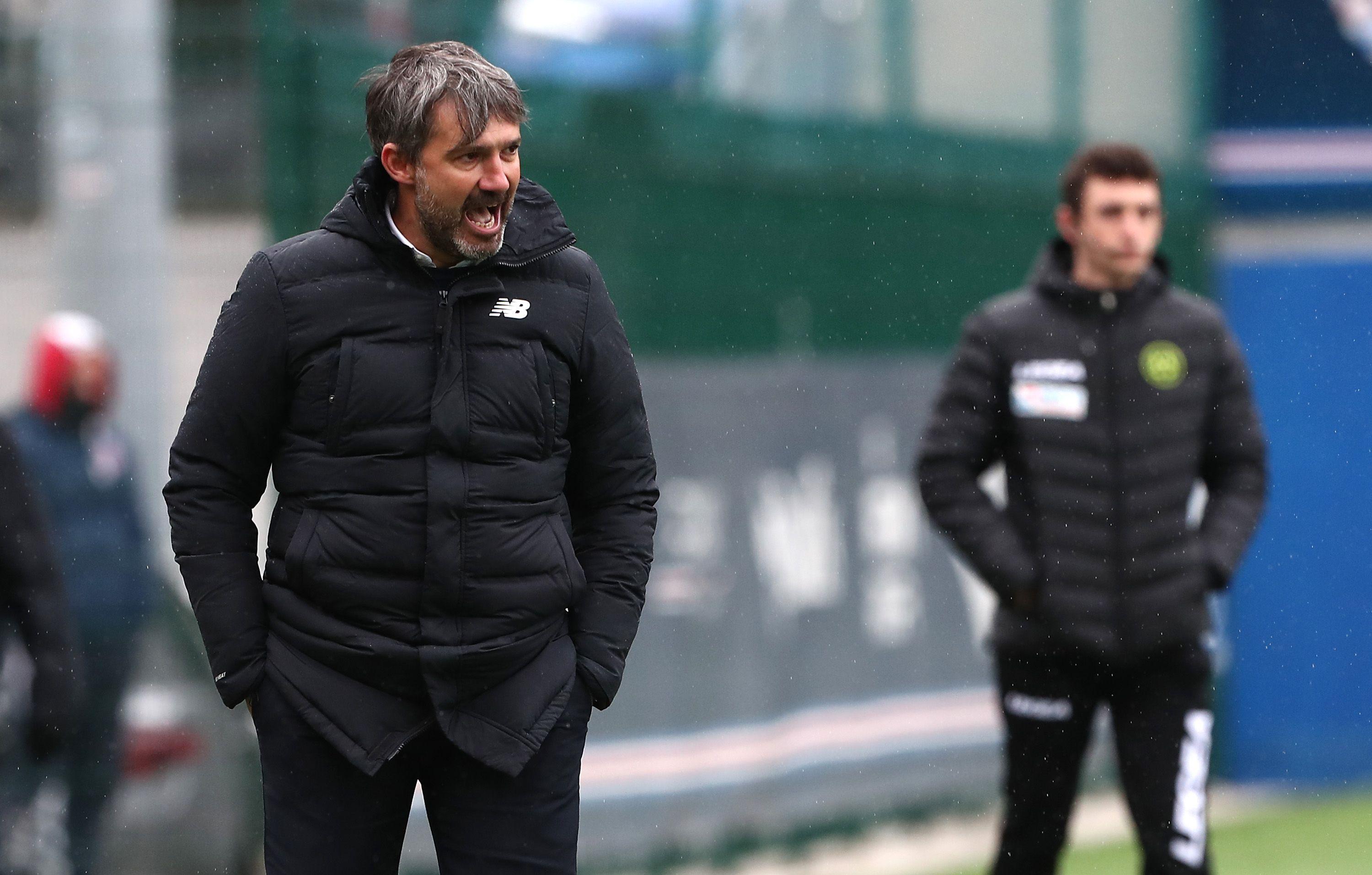 GENOA, ITALY - FEBRUARY 26: AS Roma coach Alessandro Spugna looks on during the Women Serie A match between Sampdoria and AS Roma on February 26, 2023 in Genoa, Italy. (Photo by Marco Luzzani/Getty Images)