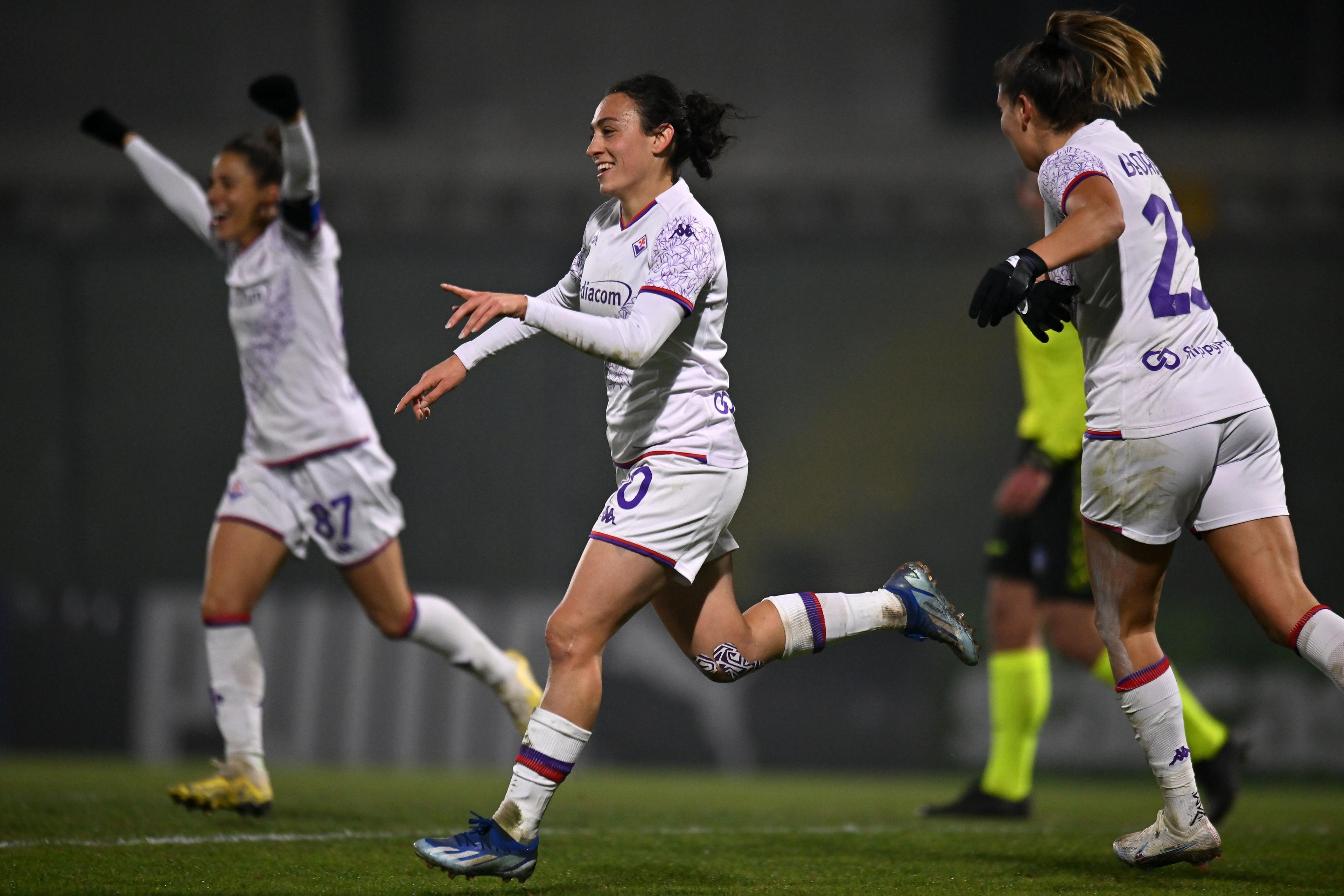 SASSUOLO, ITALY - DECEMBER 11: Michela Catena of Fiorentina  celebrates after scoring her team second goal during the Women Serie A match between Sassuolo and Fiorentina on December 11, 2023 in Sassuolo, Italy. (Photo by Alessandro Sabattini/Getty Images)