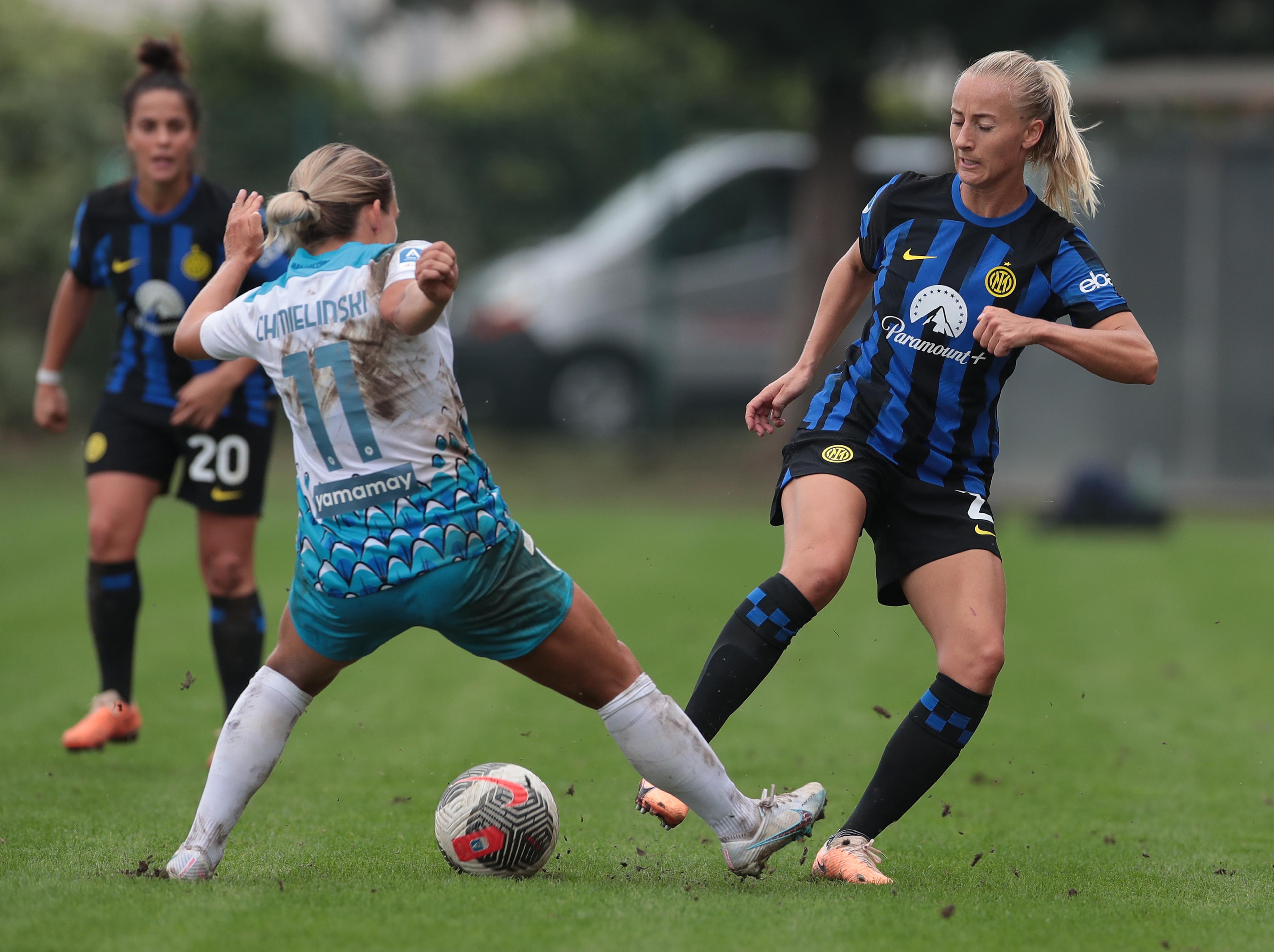 SESTO SAN GIOVANNI, ITALY - OCTOBER 21: Anja Sonstevold of FC Internazionale competes for the ball during the Women Serie A match between FC Internazionale and Napoli at Stadio Breda on October 21, 2023 in Sesto San Giovanni, Italy. (Photo by Emilio Andreoli - Inter/Inter via Getty Images)