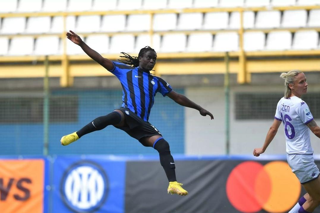 L'Inter cala il poker contro la Viola, Milan-Roma finisce in parità. Pomigliano perde al 91'