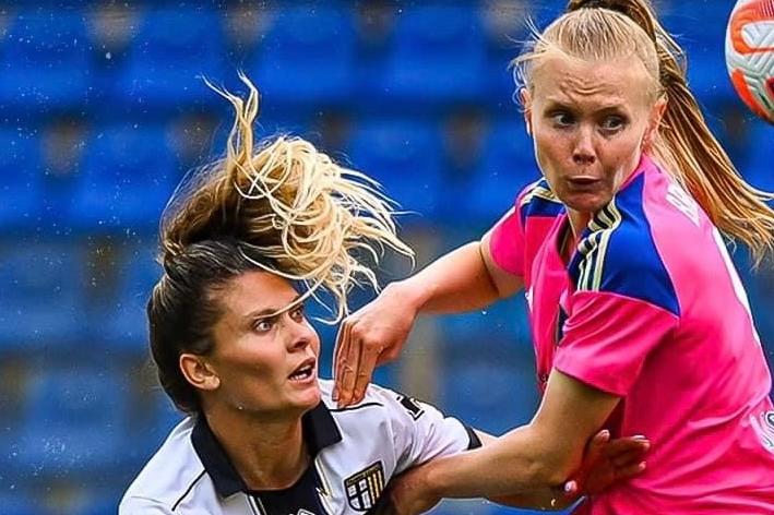 Il Parma si fa beffare dal Como e pareggia 2-2, pesanti i due punti persi in chiave salvezza