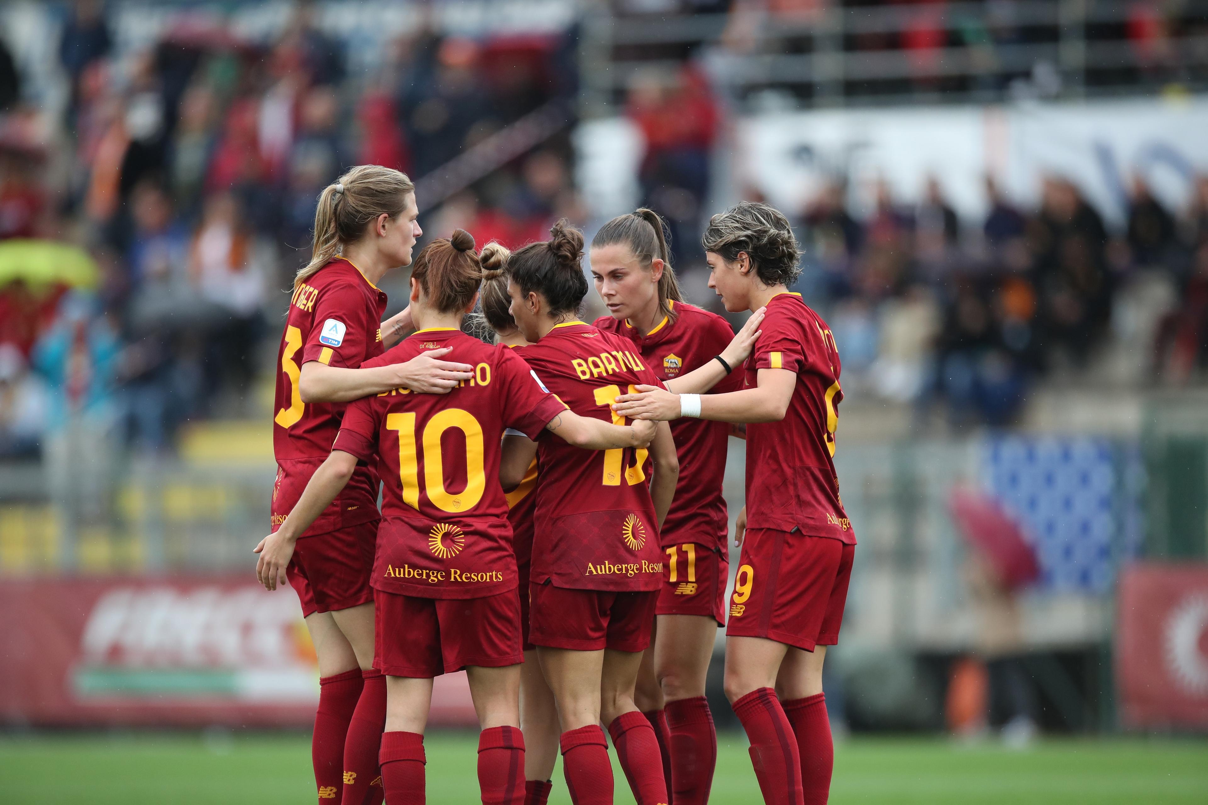 ROME, ITALY - MAY 20: Elisa Bartoli of AS Roma women celebrates after scoring the opening goal during the Women Serie A Playoffs match between AS Roma and FC Internazionale at Stadio Tre Fontane on May 20, 2023 in Rome, Italy. (Photo by Paolo Bruno/Getty Images)