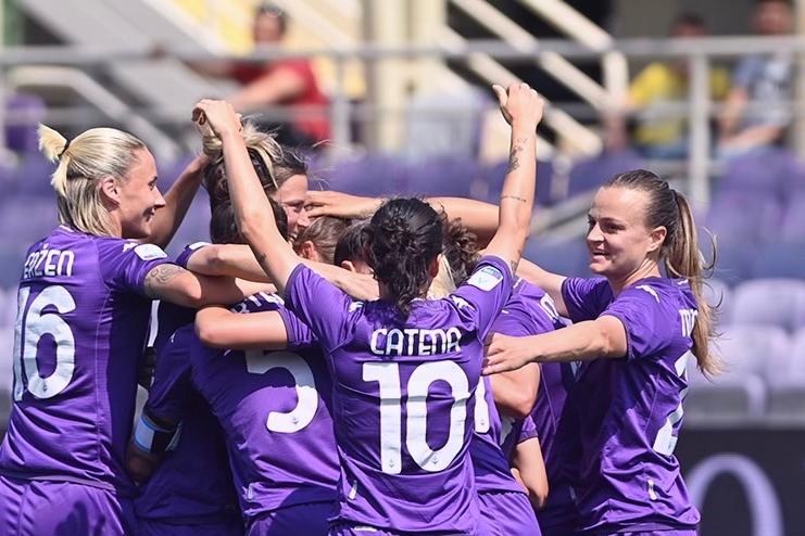 La Fiorentina batte 4-2 la Juventus e chiude il suo campionato con la 13ª vittoria stagionale