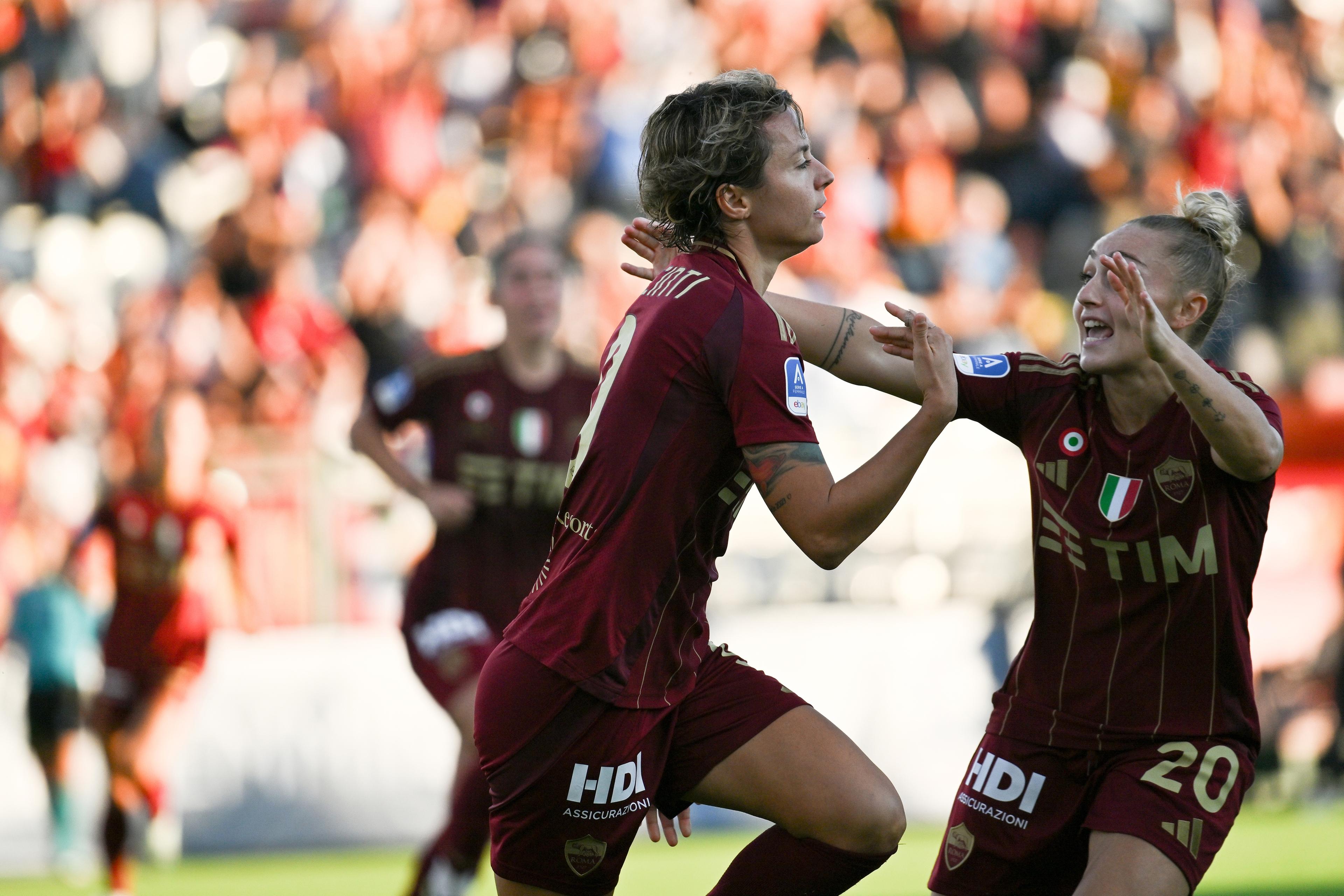 Valentina Giacinti (Roma Women)Giada Greggi (Roma Women)              ; \\rOctober 20; 2024 - Football : Italian championship 2024 2025  Femminile   ; 7\\u00B0Day ; match between  Roma Women 2-1 Milan Women at  Tre Fontane Stadium   ; Roma, Italy;         ;( photo by aicfoto)(ITALY) [0855]\\r