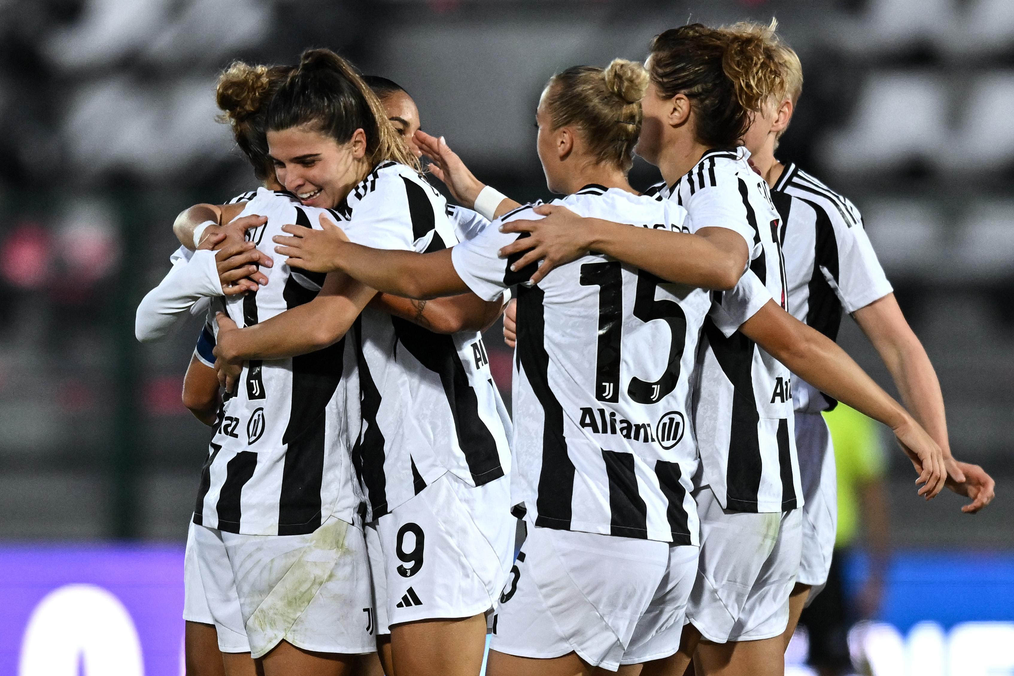 BIELLA, ITALY - NOVEMBER 09: Sofia Cantore of Juventus celebrates her goal during the Women Serie A match between Juventus and Milan at Stadio Comunale Vittorio Pozzo Lamarmora on November 09, 2024 in Biella, Italy. (Photo by Image Photo Agency/Getty Images)
