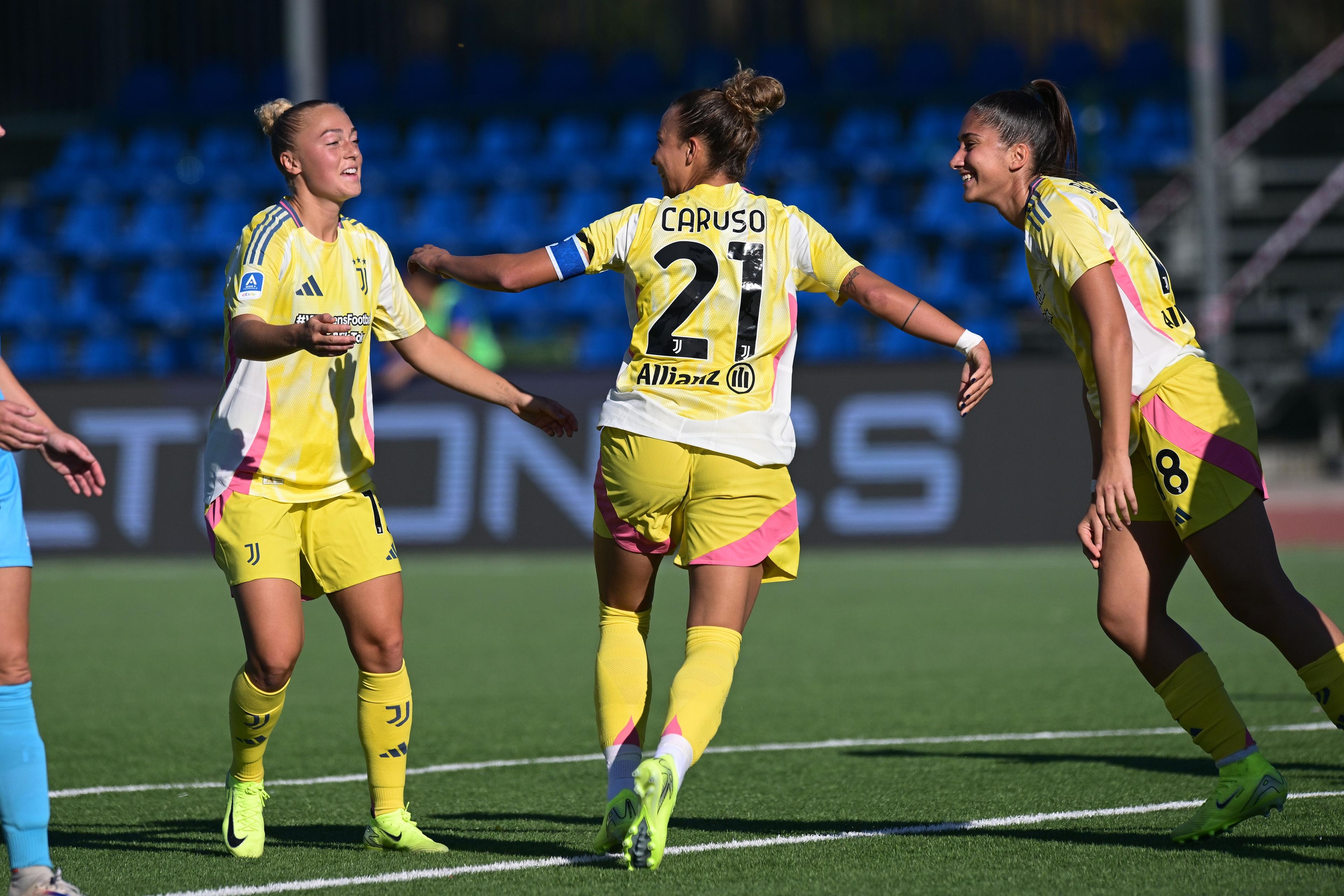Arianna Caruso (Juventus Women)Chiara Beccari (Juventus Women)Hanna Bennison (Juventus Women) ; November 03; 2024 - Football : Italian championship 2024 2025 Femminile ; 8°Day; match between Napoli Women 0-3 Juventus Women at Giuseppe Piccolo Stadium ; Napoli, Italy; ;( photo by aicfoto)(ITALY) [0855]