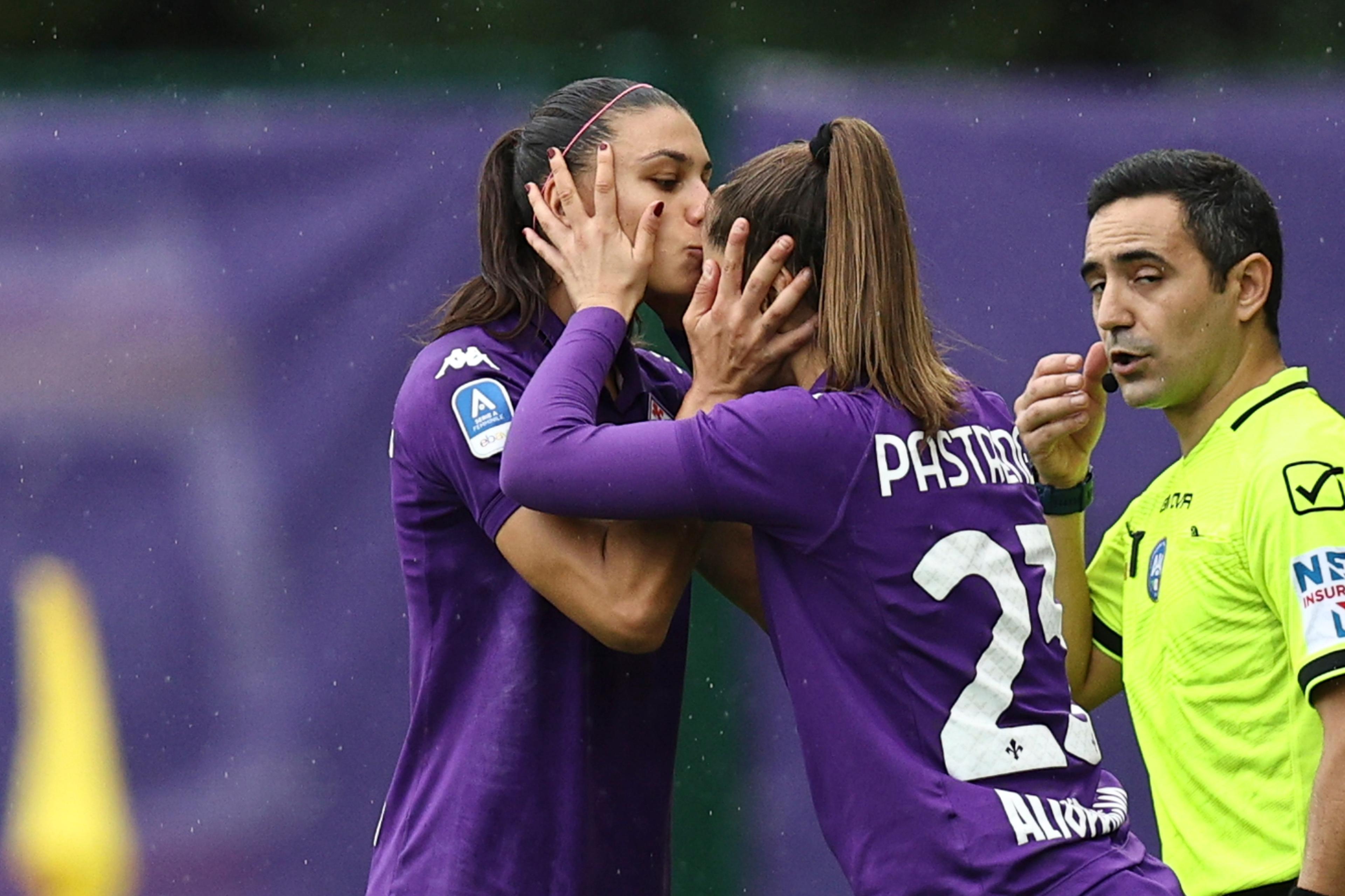 Agnese Bonfantini (Fiorentina Women) Lucia Pastrenge (Fiorentina Women) ; October 19; 2024 - Football : Italian championship 2024 2025 Femminile ; 7¡Day ; match between Fiorentina Women 3-2 Lazio Women at Curva Fiesole - Viola Park Stadium ; Firenze, Italy; ;( photo by aicfoto)(ITALY) [0855]