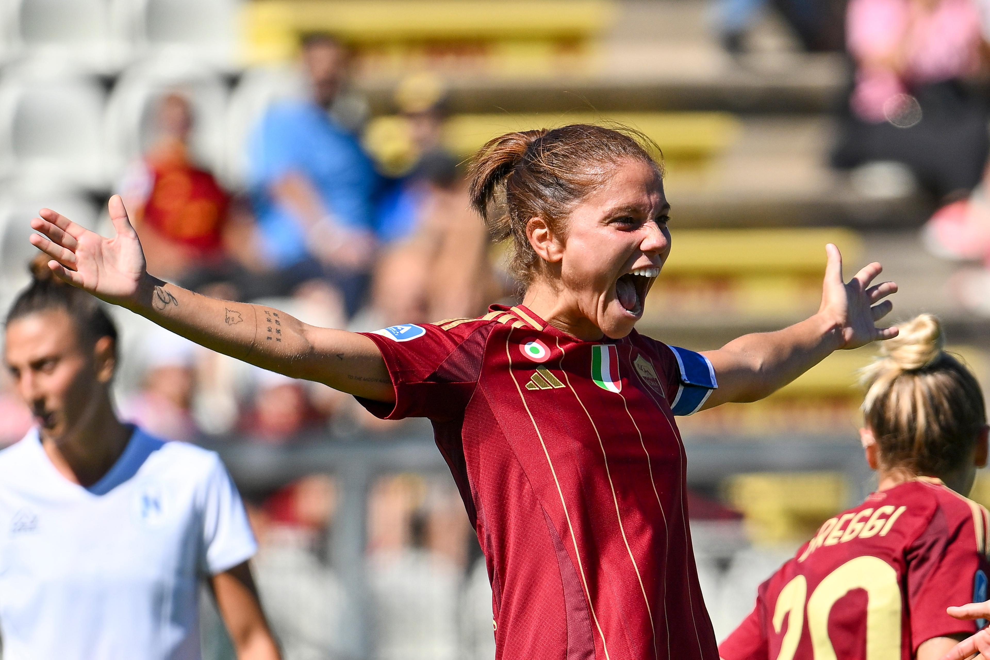 Manuela Giugliano (Roma Women) ; September 29; 2023 - Football : Italian championship 2024 2025 Femminile ; 4¡Day ; match between Roma Women 3-1 Napoli Women at Tre Fontane Stadium ; Roma, Italy; Joy Goal 3-0 ;( photo by aicfoto)(ITALY) [0855]