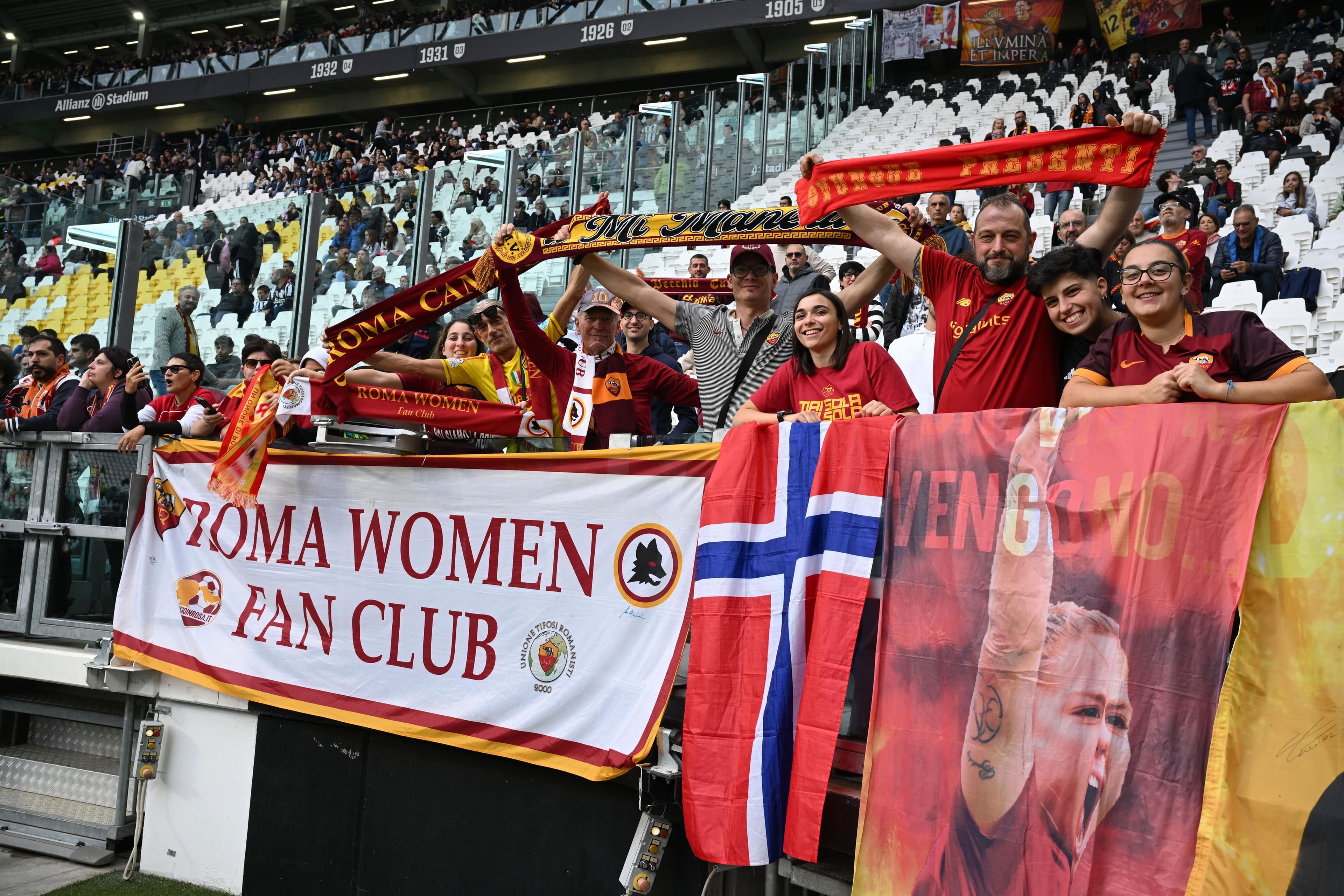 Supporters (Roma Women) ; October 13; 2024 - Football : Italian championship 2024 2025 Femminile ; 6°Day; match between Juventus Women 2-1 Roma Women at Allianz Stadium ; Torino, Italy; ;( photo by aicfoto)(ITALY) [0855]