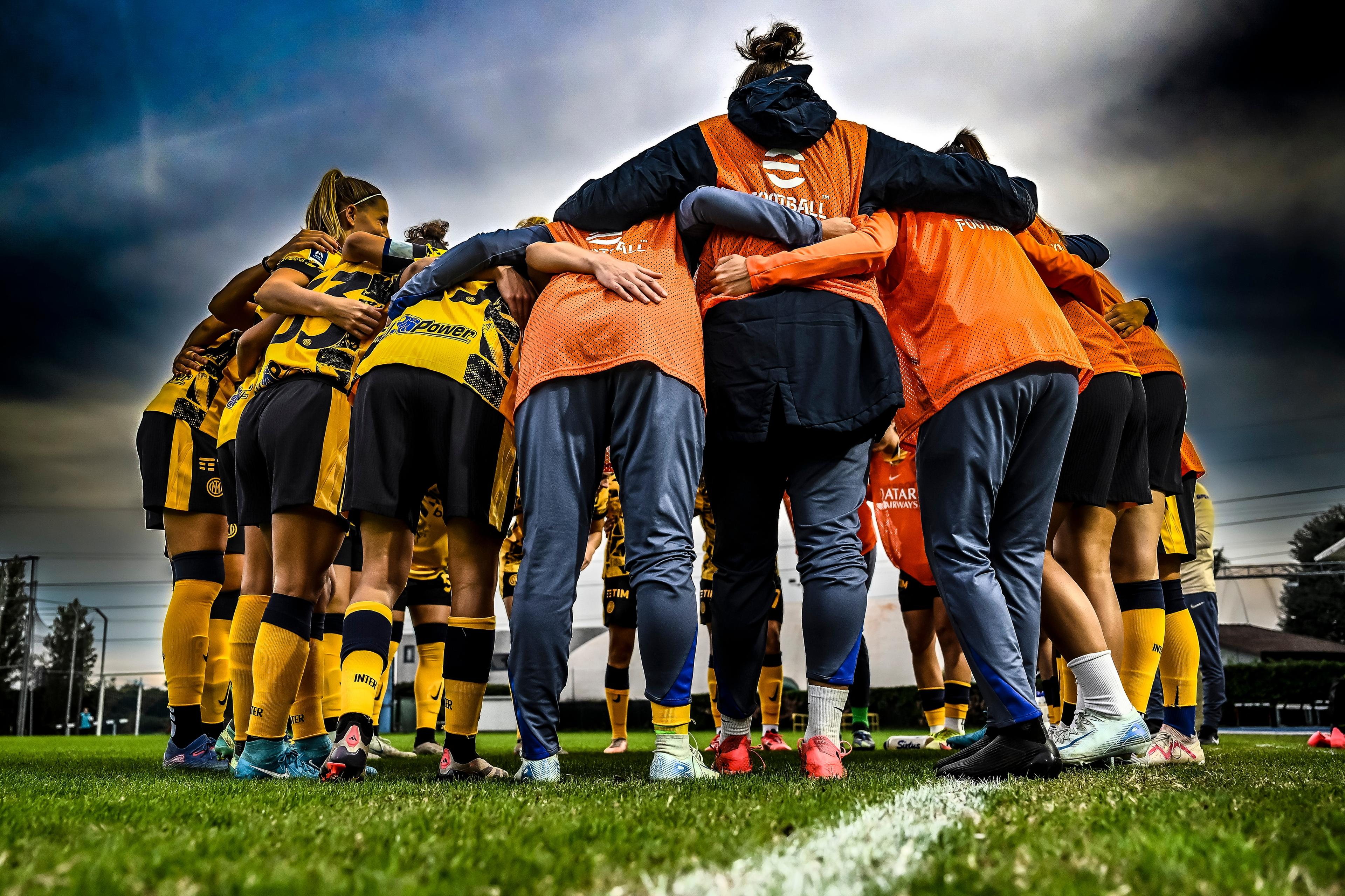 Team (Inter Women)              ; \\rOctober 12; 2024 - Football : Italian championship 2024 2025  Femminile   ; 6\\u00B0Day; match between Como Women 0-1 Inter Women  at  Ferruccio Trabattoni Stadium   ; Seregno, Italy;         ;( photo by aicfoto)(ITALY) [0855]\\r