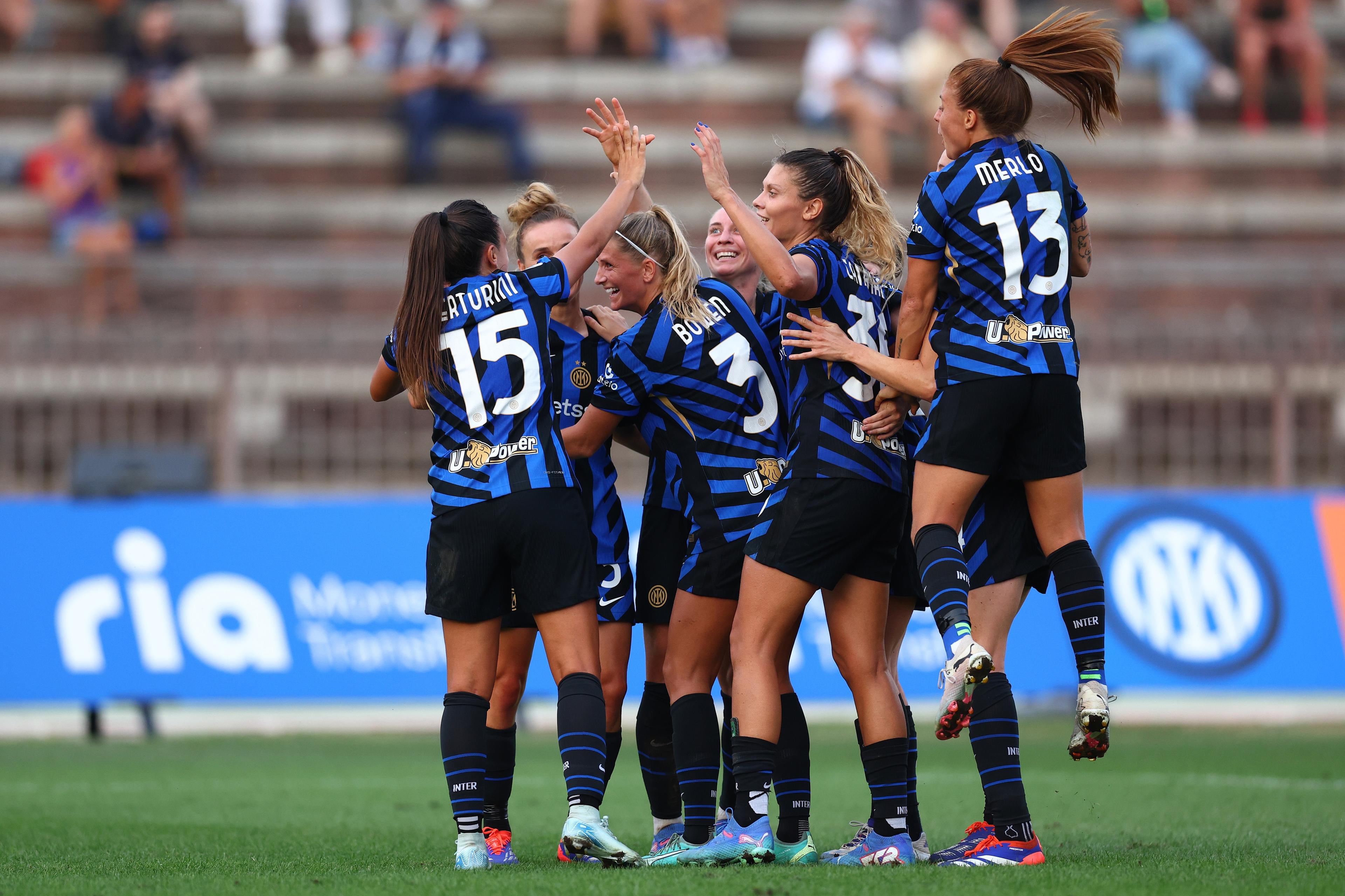 MILAN, ITALY - AUGUST 31: Lina Magull of FC Internazionale celebrates after scoring her team\\'s fourth goal during the FC Internazionale v Sampdoria Women Serie A match at Arena Civica Gianni Brera on August 31, 2024 in Milan, Italy. (Photo by Francesco Scaccianoce - Inter/Inter via Getty Images)