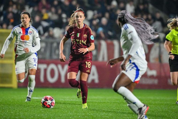 La Roma è attesa dai 90’ in casa del Lione capolista, la Juventus vola a Londra a caccia dell’impresa con l’Arsenal