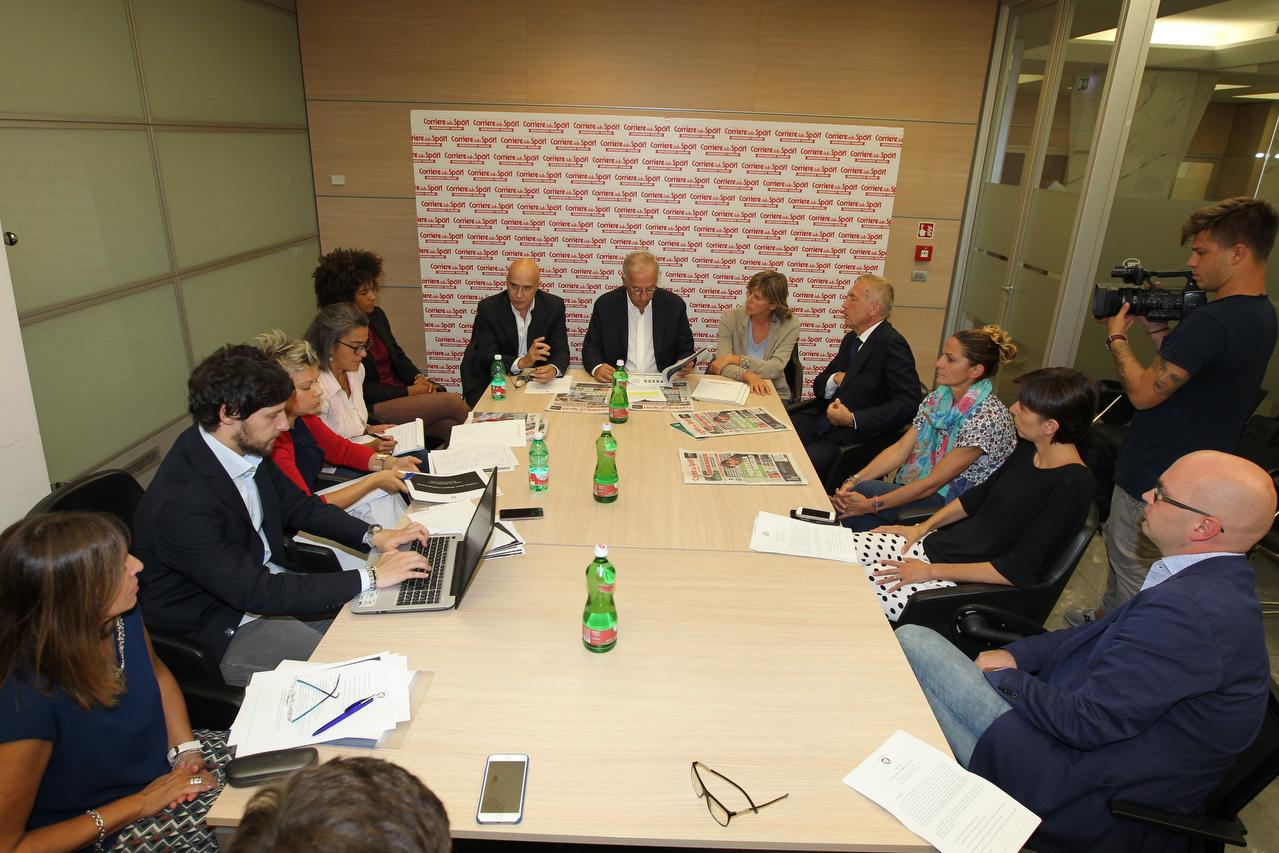 ROME, ITALY - SEPTEMBER 25: ROMA , ITALY - SEPTEMBER 25 : Walter Veltroni, Stefano Barigelli, Milena Bertolini, Andrea Montemurro, Sandro Morgana, Sandro Mencucci, Patrizia Panico, Sara Gama, Sara Landi-Moris Gasparri, Francesca Sanzone, Patrizia Recandio,Roberto Coramusi and Francesca Vitullo attend the Talking about women\\'s football at corriere dello sport 25 September 2017 in Roma, Italy. (Photo by Paolo Bruno/Getty Images)