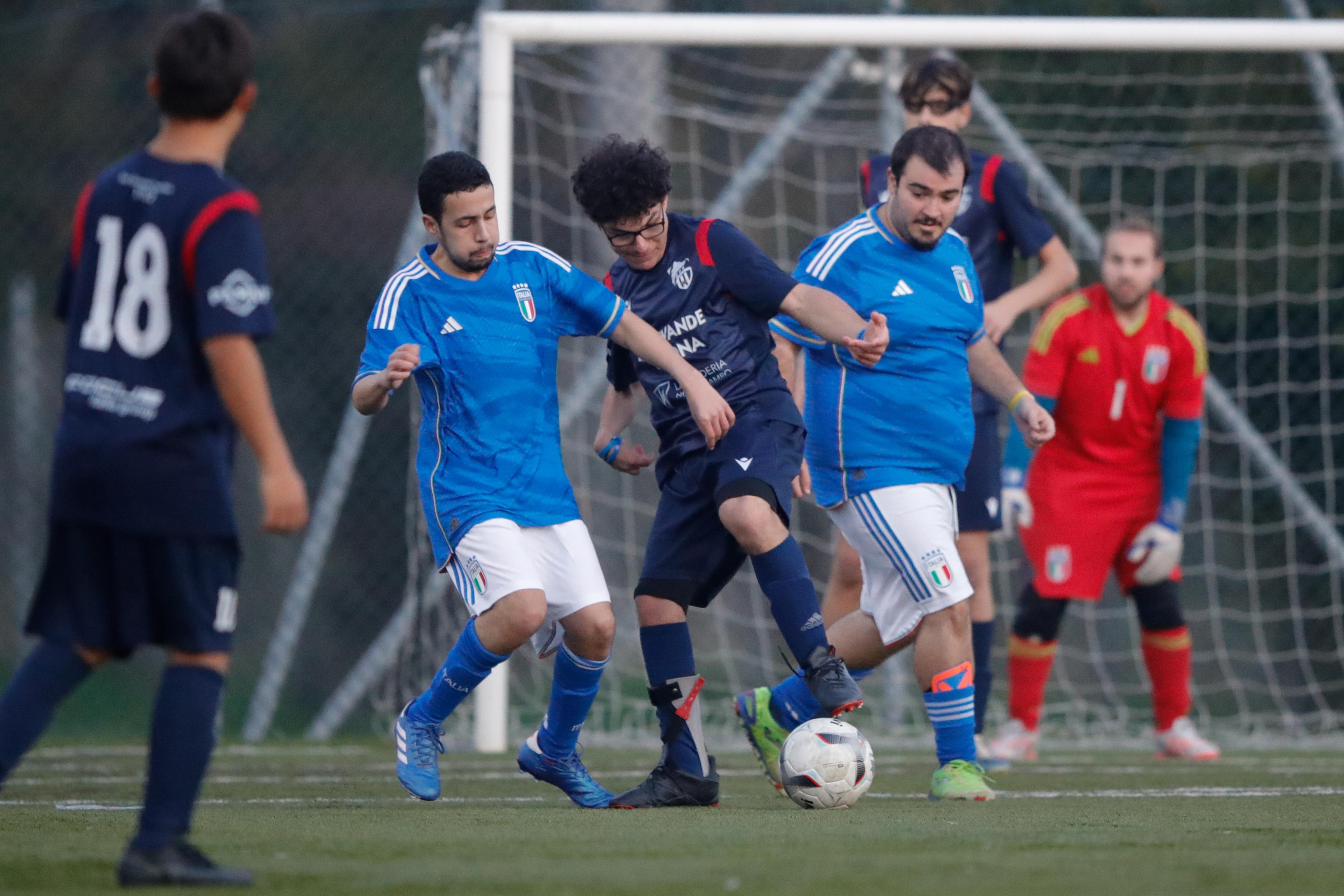 PADOVA, ITALY - NOVEMBER 09: Action during the match between the FIGC Representative team and S.G. Lupatoto at the Campionato Italiano Sperimentale di Calcio a 7 CP on November 09, 2024 in Padova, Italy. (Photo by FIGC/Timothy Rogers - FIGC via Getty Images)