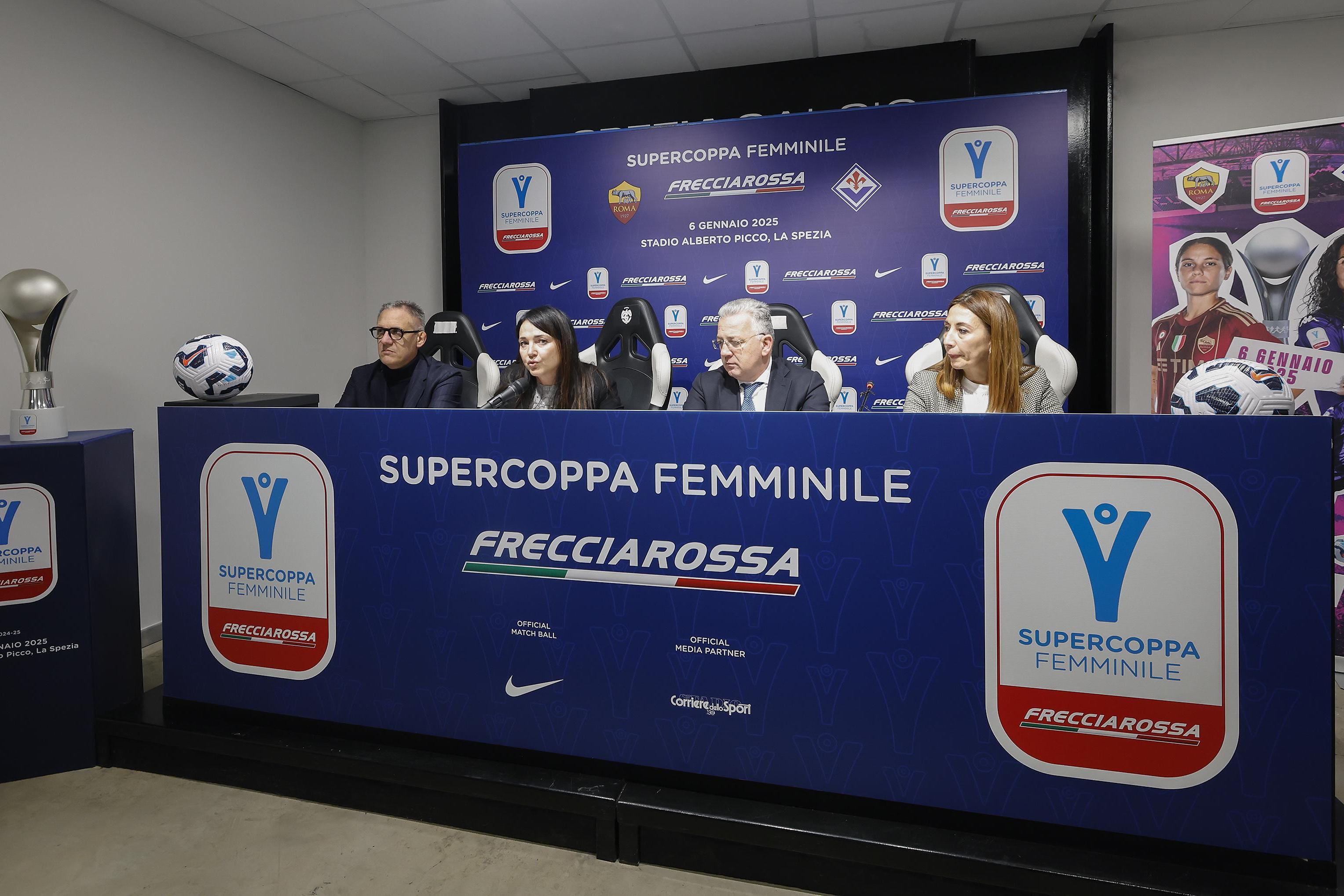 Presentata a La Spezia la sfida del 6 gennaio tra Roma e Fiorentina. Cappelletti: \"Non solo una partita di calcio, ma un grande evento\"