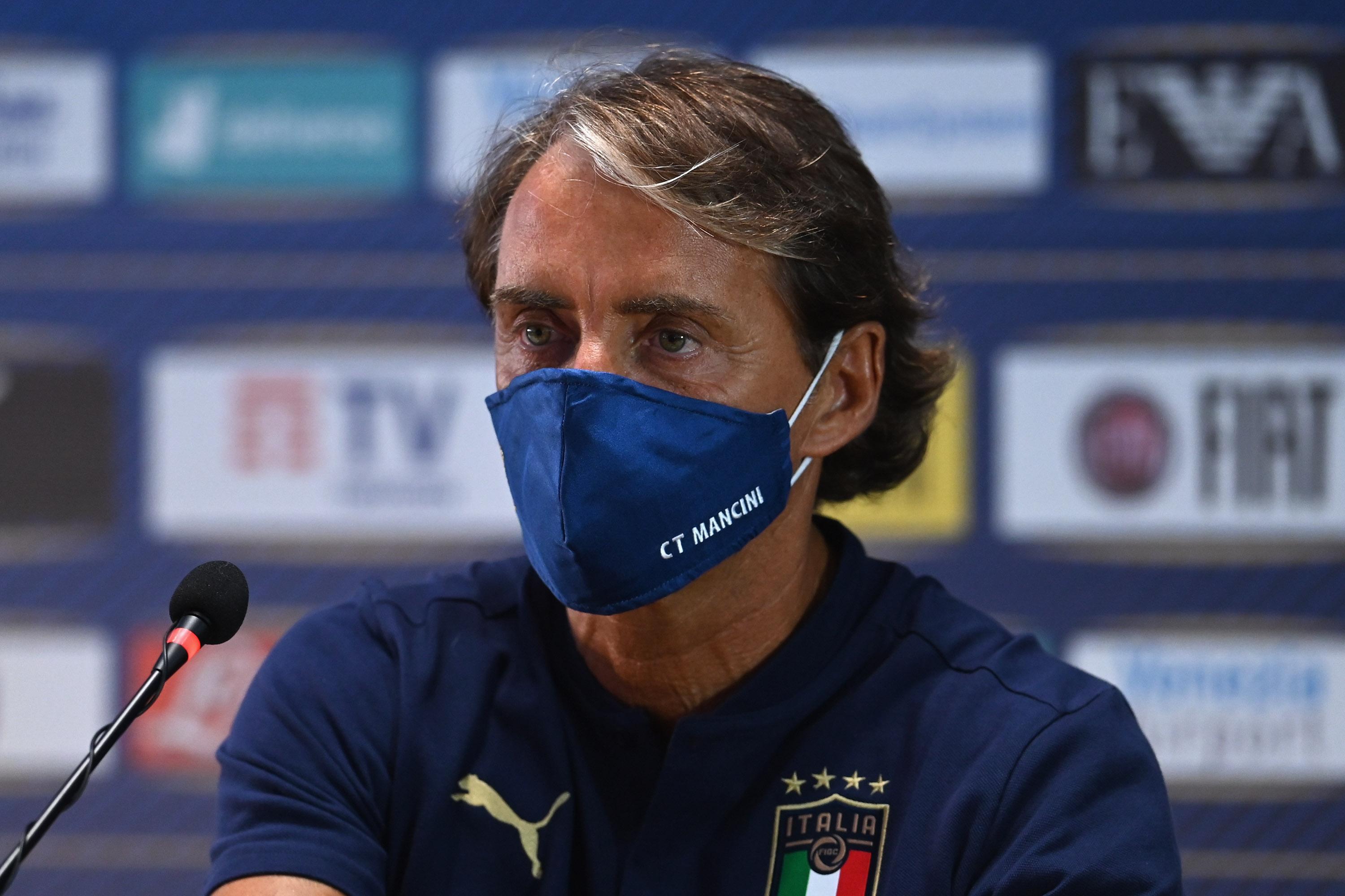 FLORENCE, ITALY - AUGUST 30:  Italian Head Coach Roberto Mancini speaks with the media during a press confrence at Centro Tecnico Federale di Coverciano on August 30, 2020 in Florence, Italy.  (Photo by Claudio Villa/Getty Images)