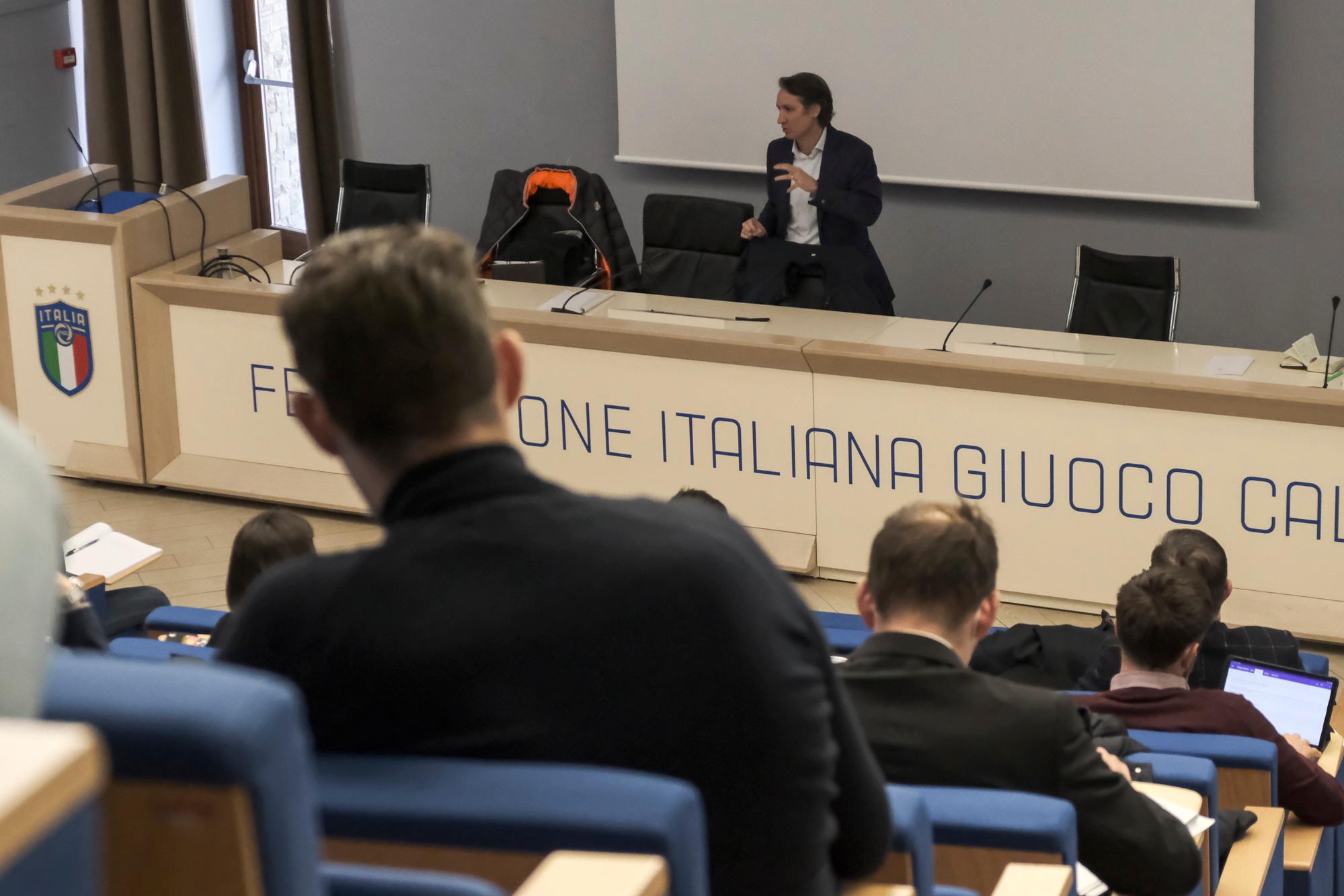 Corso per Ds, la terza settimana di lezione