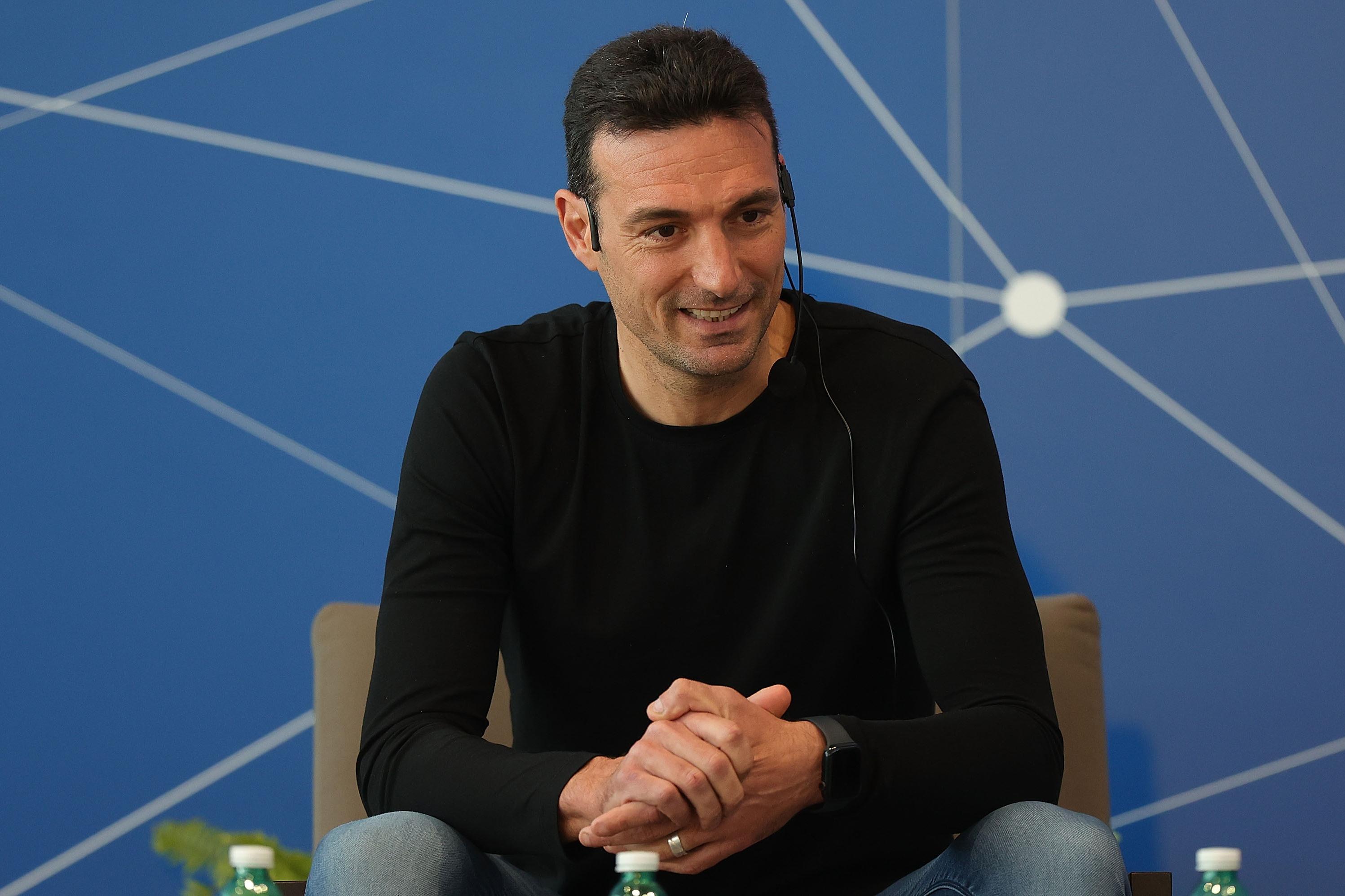 Scaloni, il Ct ‘mondiale’ che ha iniziato a formarsi come tecnico in Italia: disponibile il podcast con la sua intervista