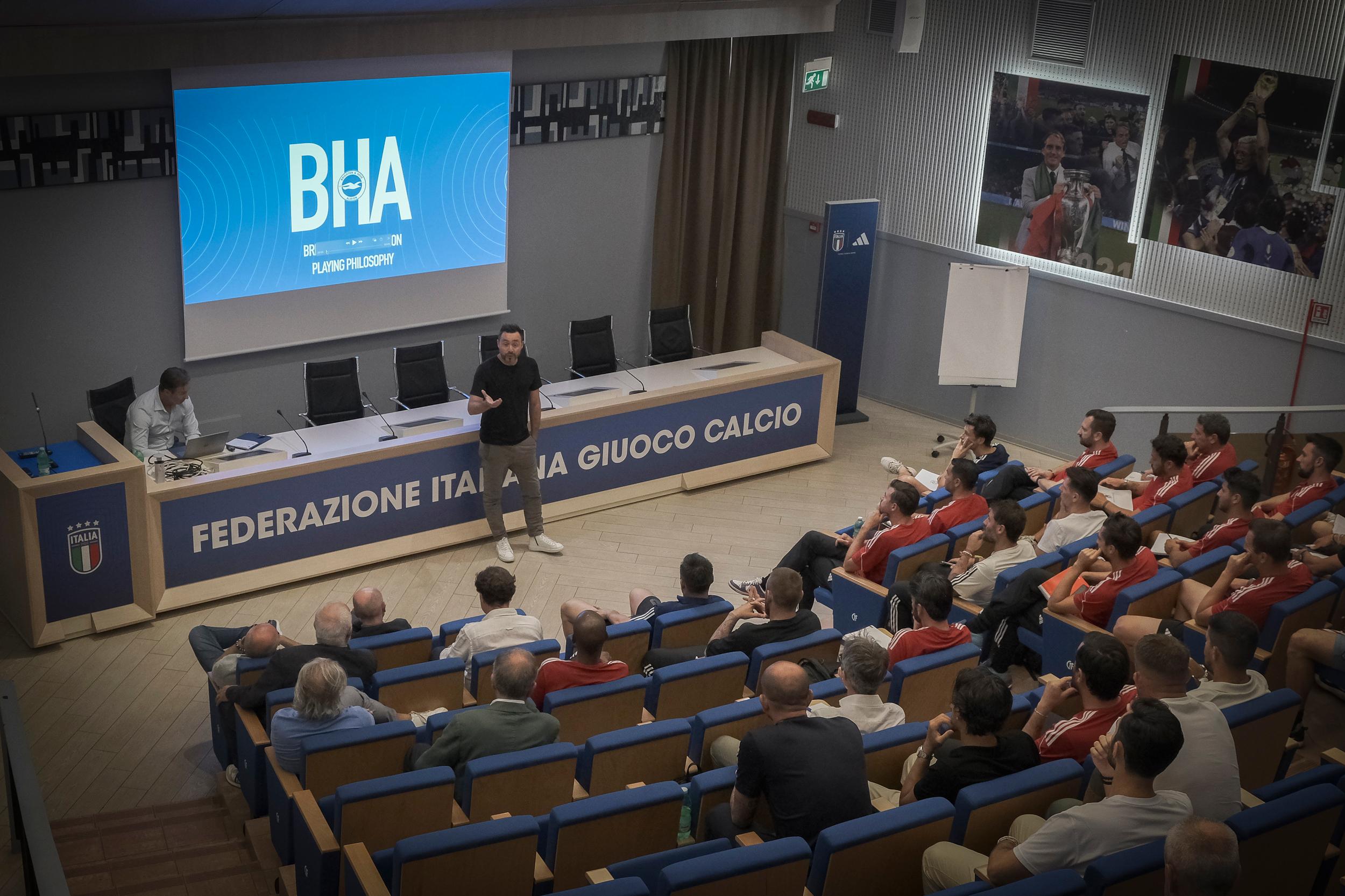 Master UEFA Pro, la lezione di Roberto De Zerbi