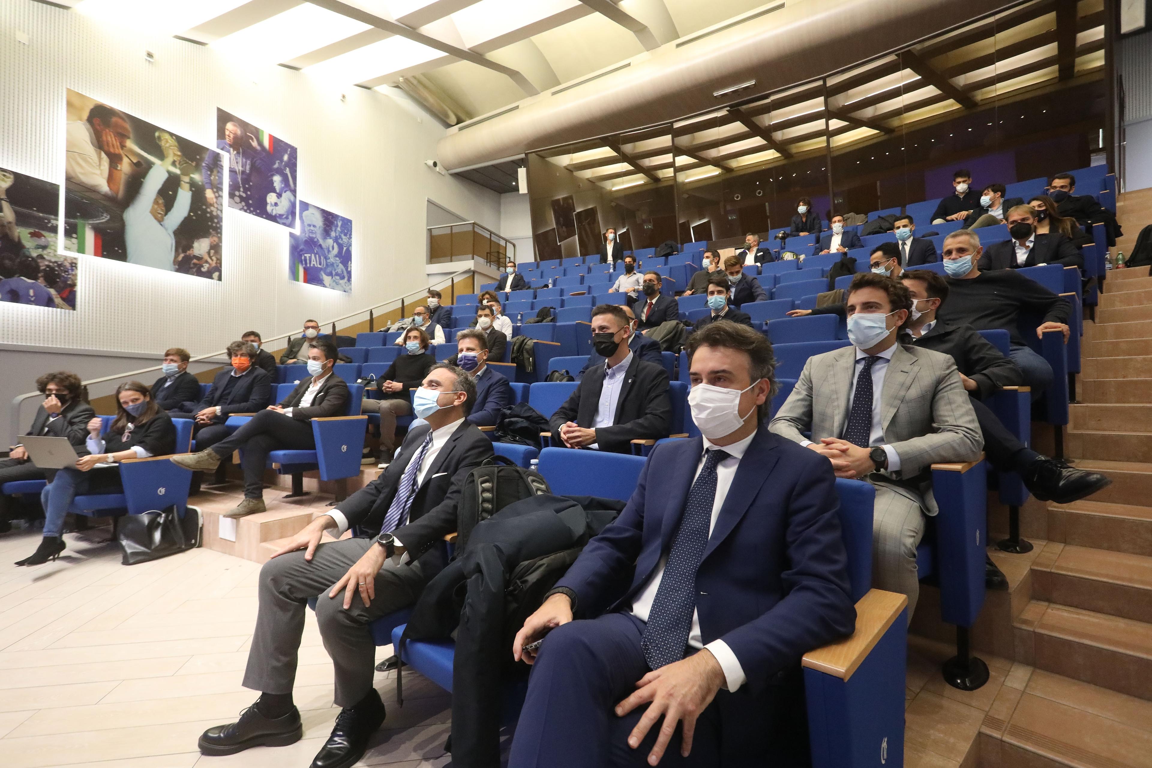 Concluso il corso in ‘Management del calcio’. Albertini: \"Un orgoglio aver realizzato un simile progetto\"