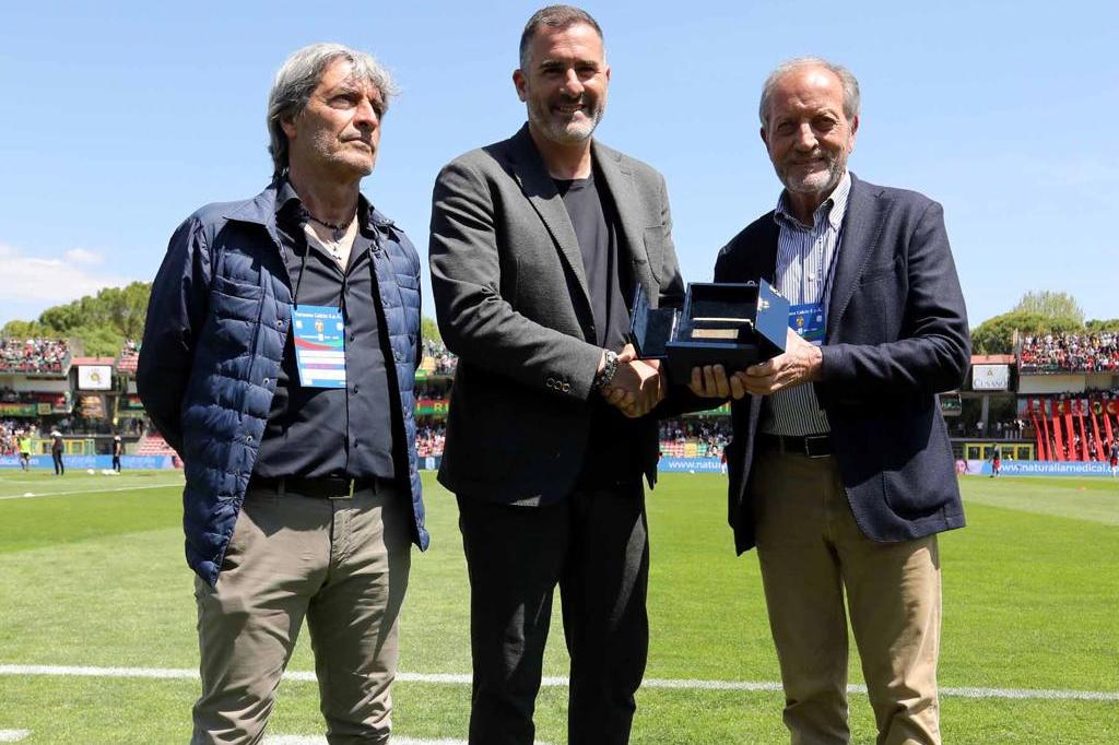 Panchina d’oro Serie C: consegnato il riconoscimento al tecnico della Ternana, Cristiano Lucarelli
