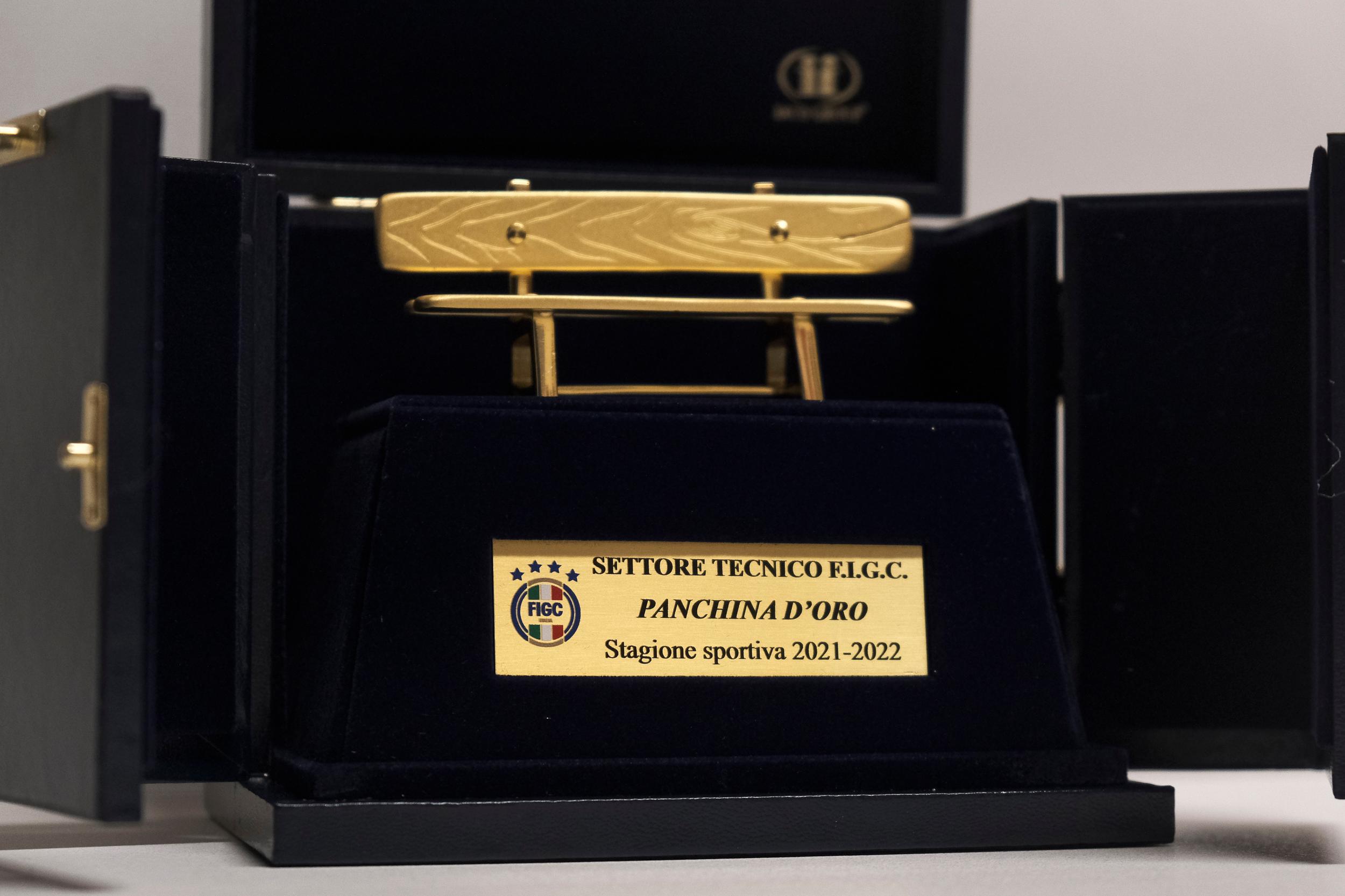 Oggi la Panchina d’oro. Speaker d’eccezione i Ct campioni del mondo, Scaloni e De Giorgi