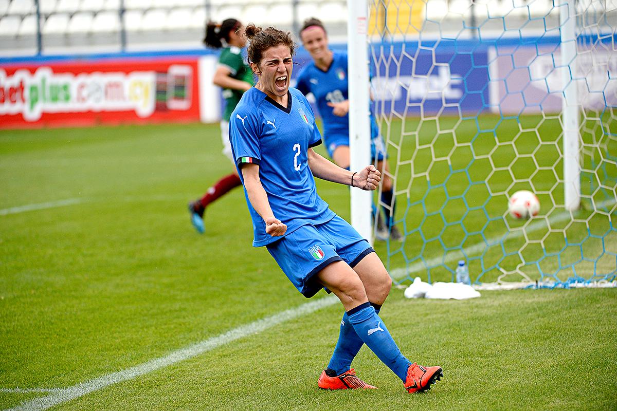 20190227 - LARNACA , CYPRUS : Italian Valentina Bergamaschi pictured celebrating her goal and the 0-1 lead for Italy during a women's soccer game between Mexico and Italy , on Wednesday 27 February 2019 at the Antonis Papadopoulos Stadium in Larnaca , Cyprus . This is the first game in group B for both teams during the Cyprus Womens Cup 2019 , a prestigious women soccer tournament as a preparation on the FIFA Women's World Cup 2019 in France and the Uefa Women's Euro 2021 qualification duels. PHOTO SPORTPIX.BE | STIJN AUDOOREN
