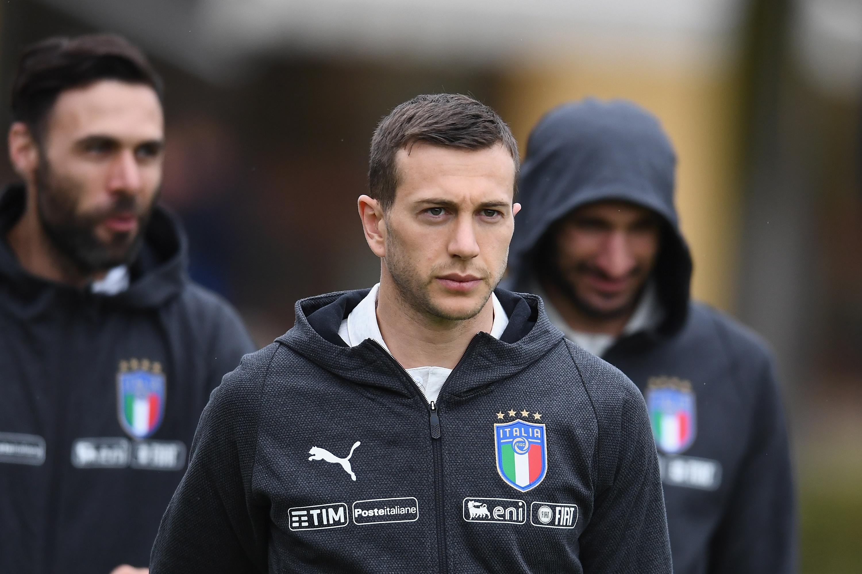 FLORENCE, ITALY - MARCH 18:  Federico Bernardeschi of Italy looks on during a training session at Centro Tecnico Federale di Coverciano on March 18, 2019 in Florence, Italy.  (Photo by Claudio Villa/Getty Images)