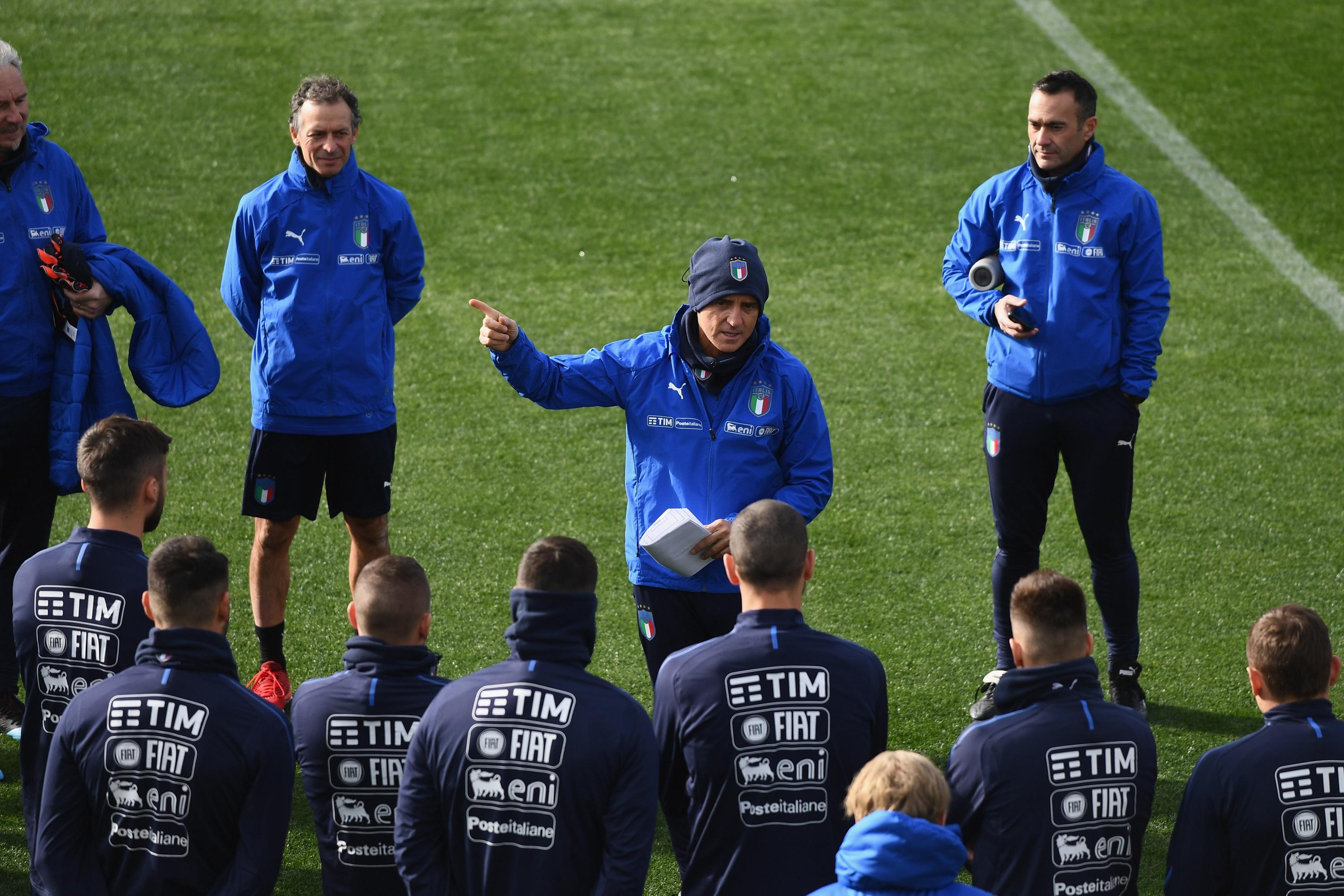 FLORENCE, ITALY - MARCH 19:  Head coach Italy Roberto Mancini reacts during a training session at Centro Tecnico Federale di Coverciano on March 19, 2019 in Florence, Italy.  (Photo by Claudio Villa/Getty Images)