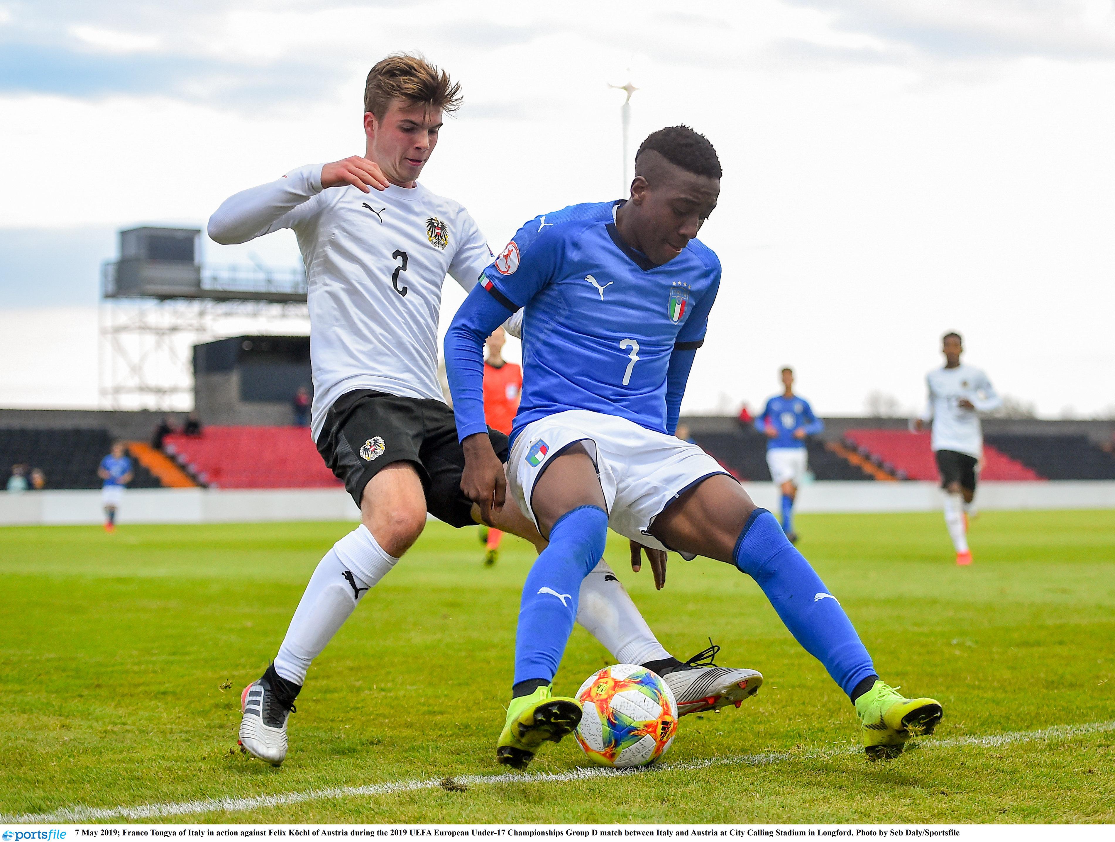 7 May 2019; Franco Tongya of Italy in action against Felix Köchl of Austria during the 2019 UEFA European Under-17 Championships Group D match between Italy and Austria at City Calling Stadium in Longford. Photo by Seb Daly/Sportsfile