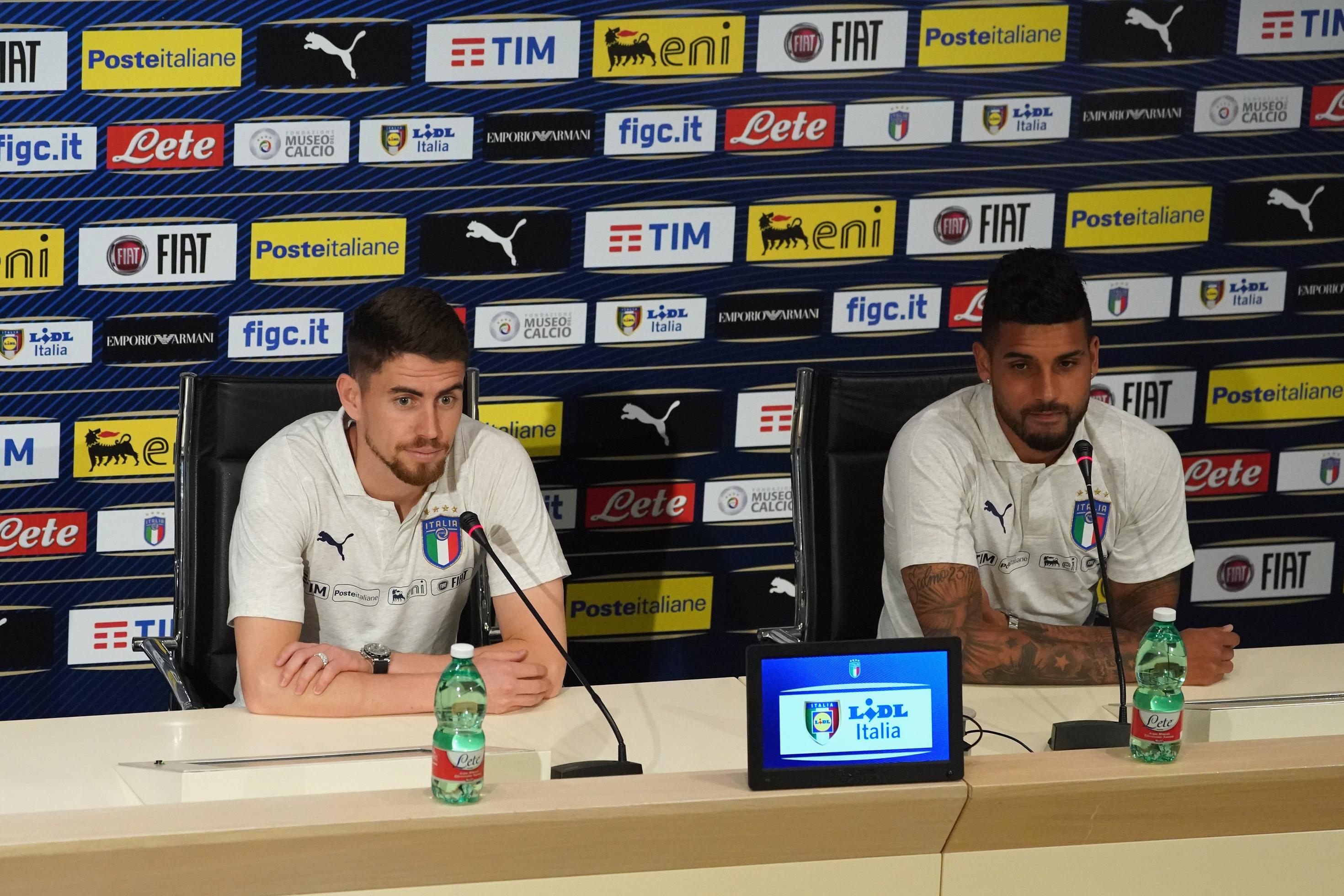 FLORENCE, ITALY - JUNE 03:  Jorginho  (L) and Emerson Palmieri of Italy speak with the media during a Italy press conference at Centro Tecnico Federale di Coverciano on June 3, 2019 in Florence, Italy.  (Photo by Claudio Villa/Getty Images)