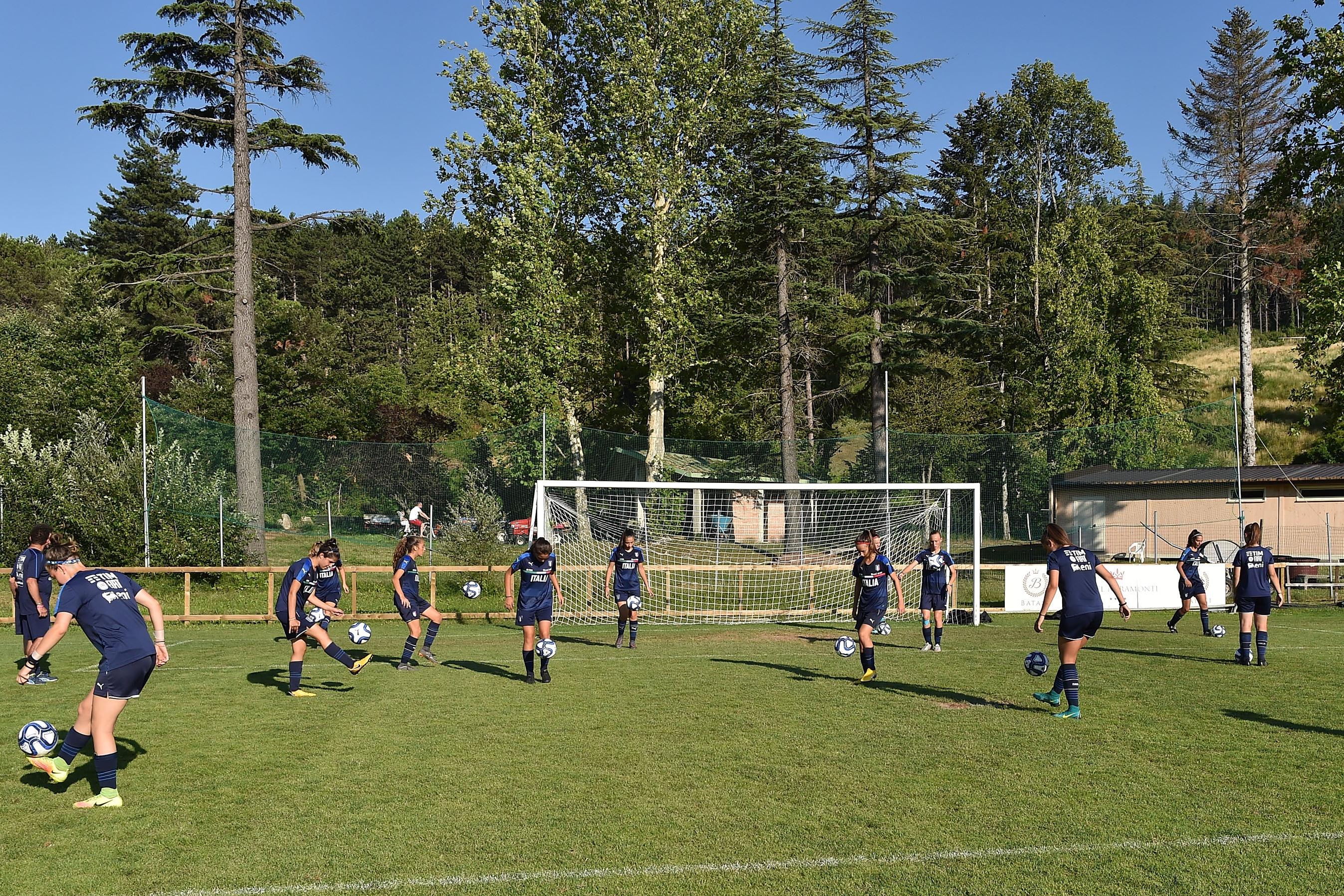 BAGNO DI ROMAGNA, ITALY - JULY 19: Players of Team Italy U15 Women during Italian Football Federation U15 Men & Women Stage on July 19, 2018 in Bagno di Romagna, Italy. (Photo by Giuseppe Bellini/Getty Images)