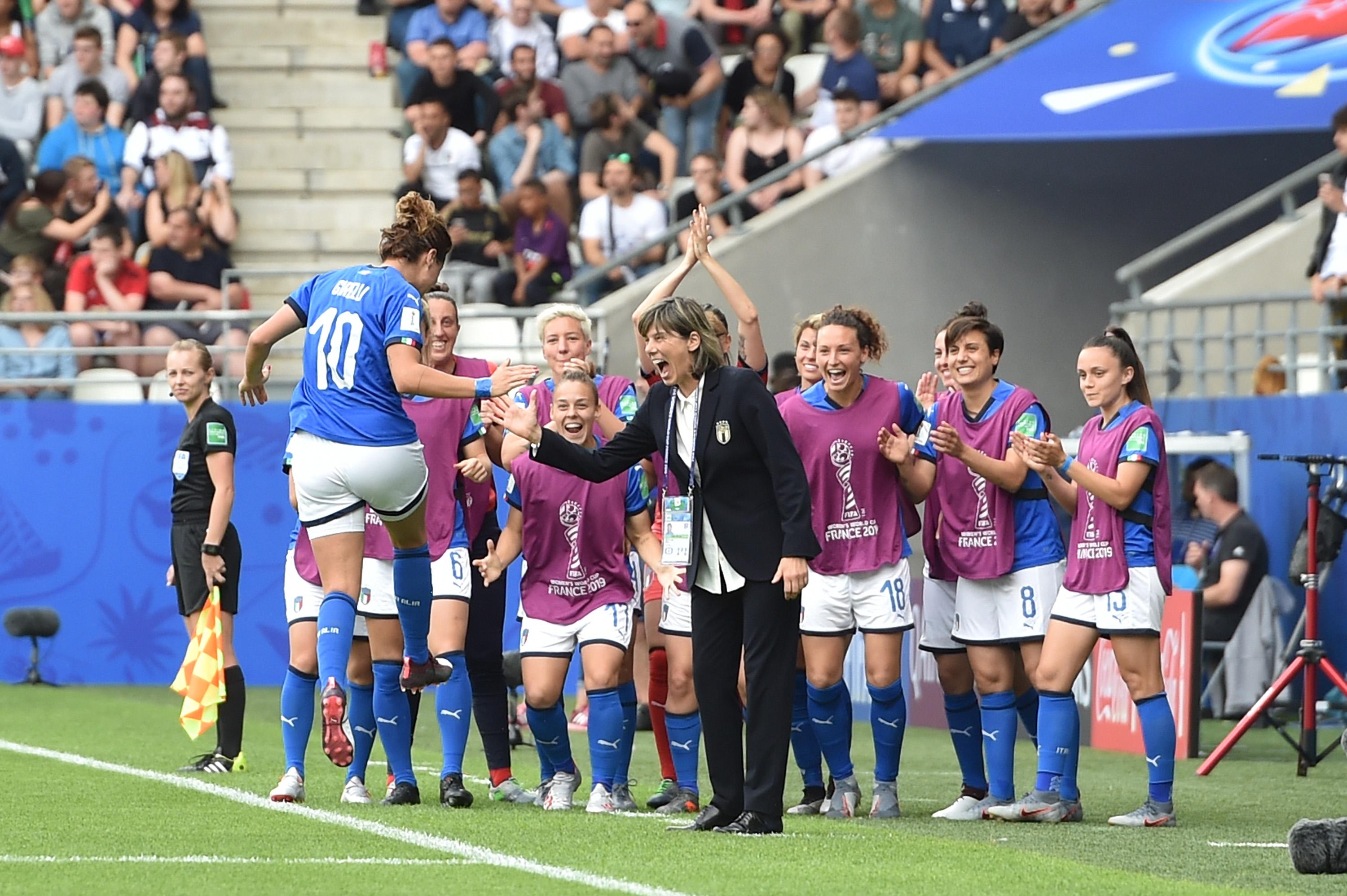 REIMS, FRANCE - JUNE 14: Cristiana Girelli of Italy celebrates after scoring a penalty during the 2019 FIFA Women's World Cup France group C match between Jamaica and Italy at Stade Auguste Delaune on June 14, 2019 in Reims, France. (Photo by Tullio M. Puglia/Getty Images)
