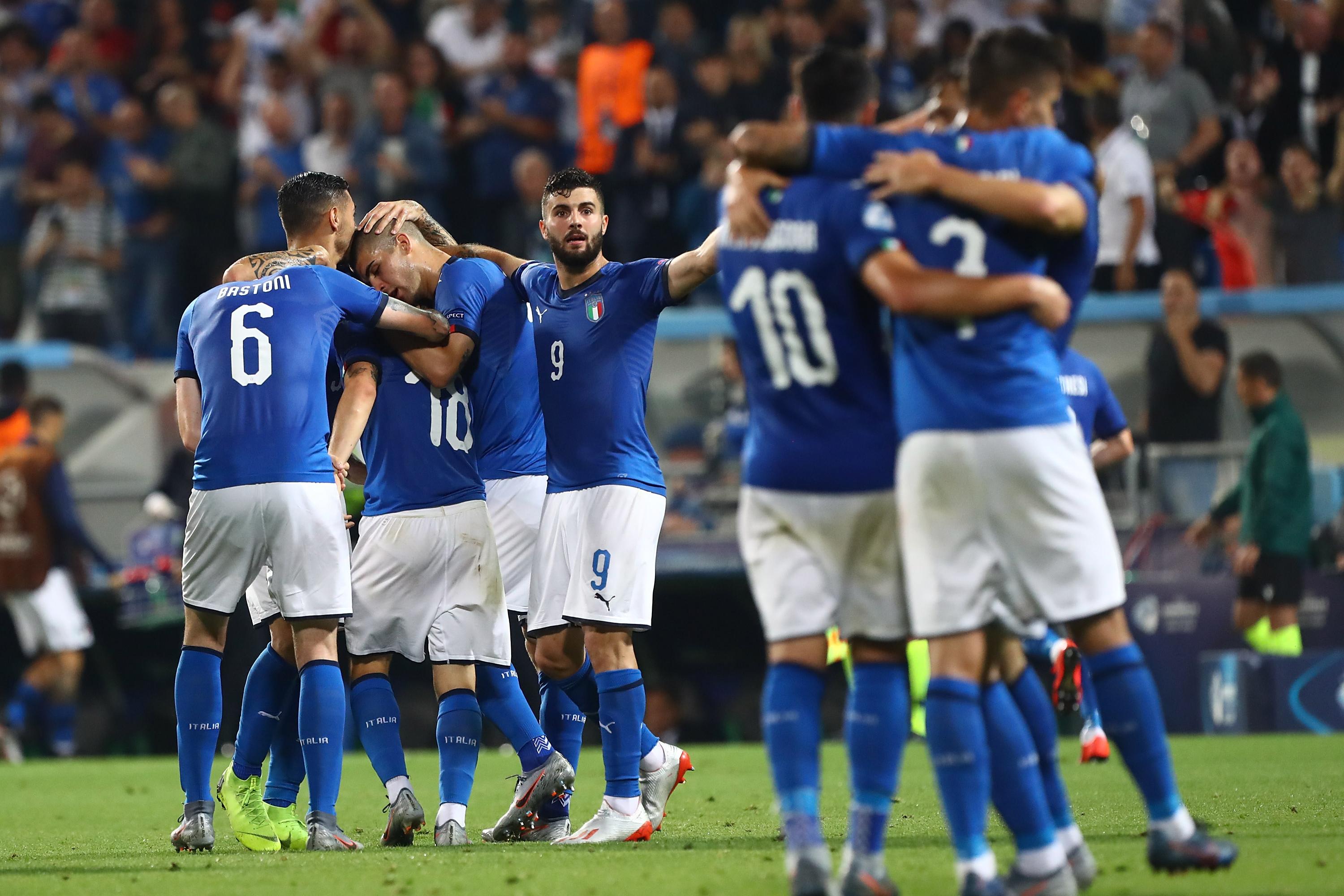 REGGIO NELL\\'EMILIA, ITALY - JUNE 22:  Nicolo Barella (C) of Italy celebrates with his team-mates after scoring the opening goal during the 2019 UEFA U-21 Group A match between Belgium and Italy at Stadio Citta del Tricolore on June 22, 2019 in Reggio nell\\'Emilia, Italy.  (Photo by Marco Luzzani/Getty Images)