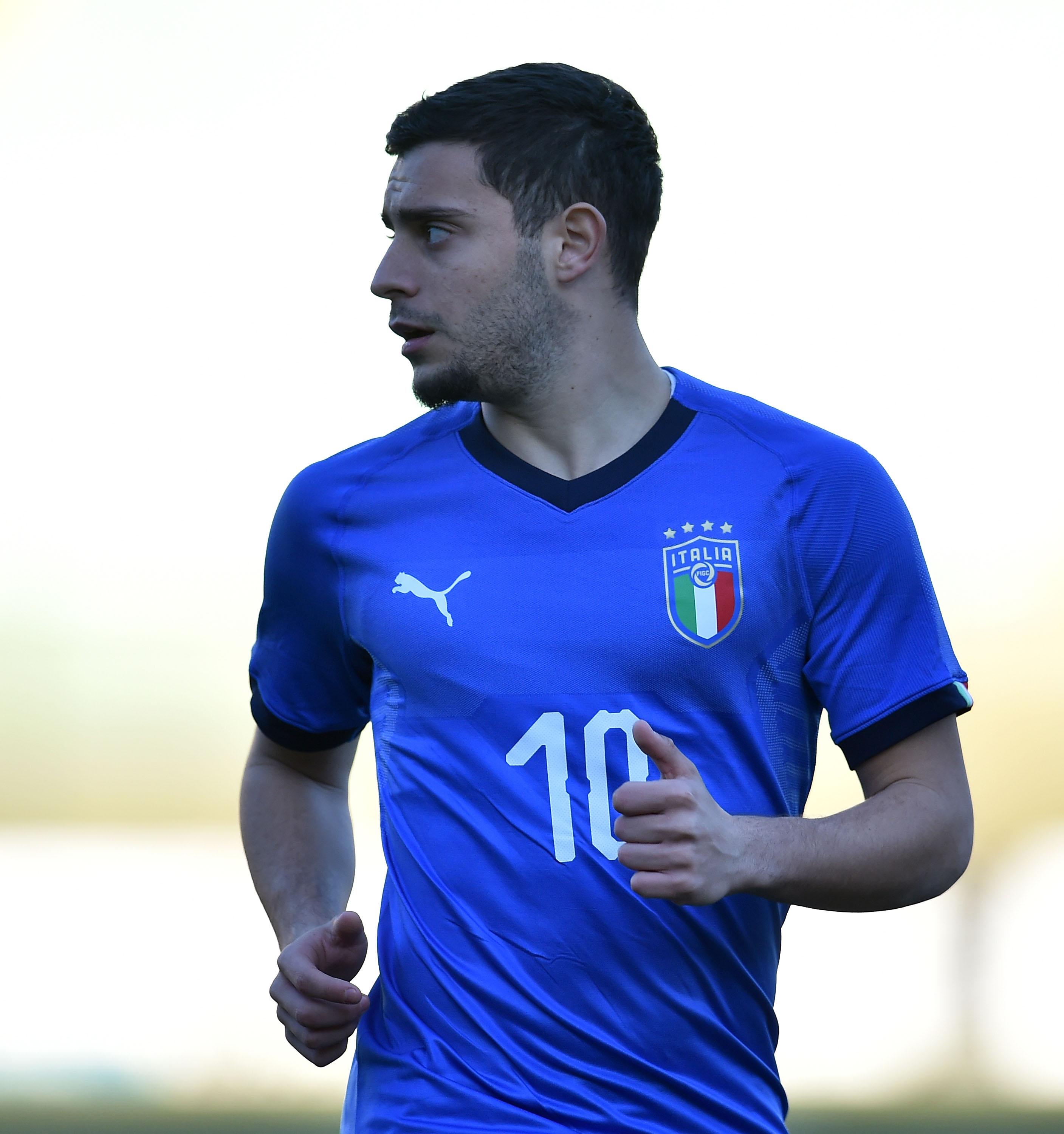 SIENA, ITALY - FEBRUARY 13: Davide Merola of Italy in action during the International Friendly match between Italy U19 and France U19 at Stadio Artemio Franchi on February 13, 2019 in Tamai di Siena, Italy. (Photo by Giuseppe Bellini/Getty Images)
