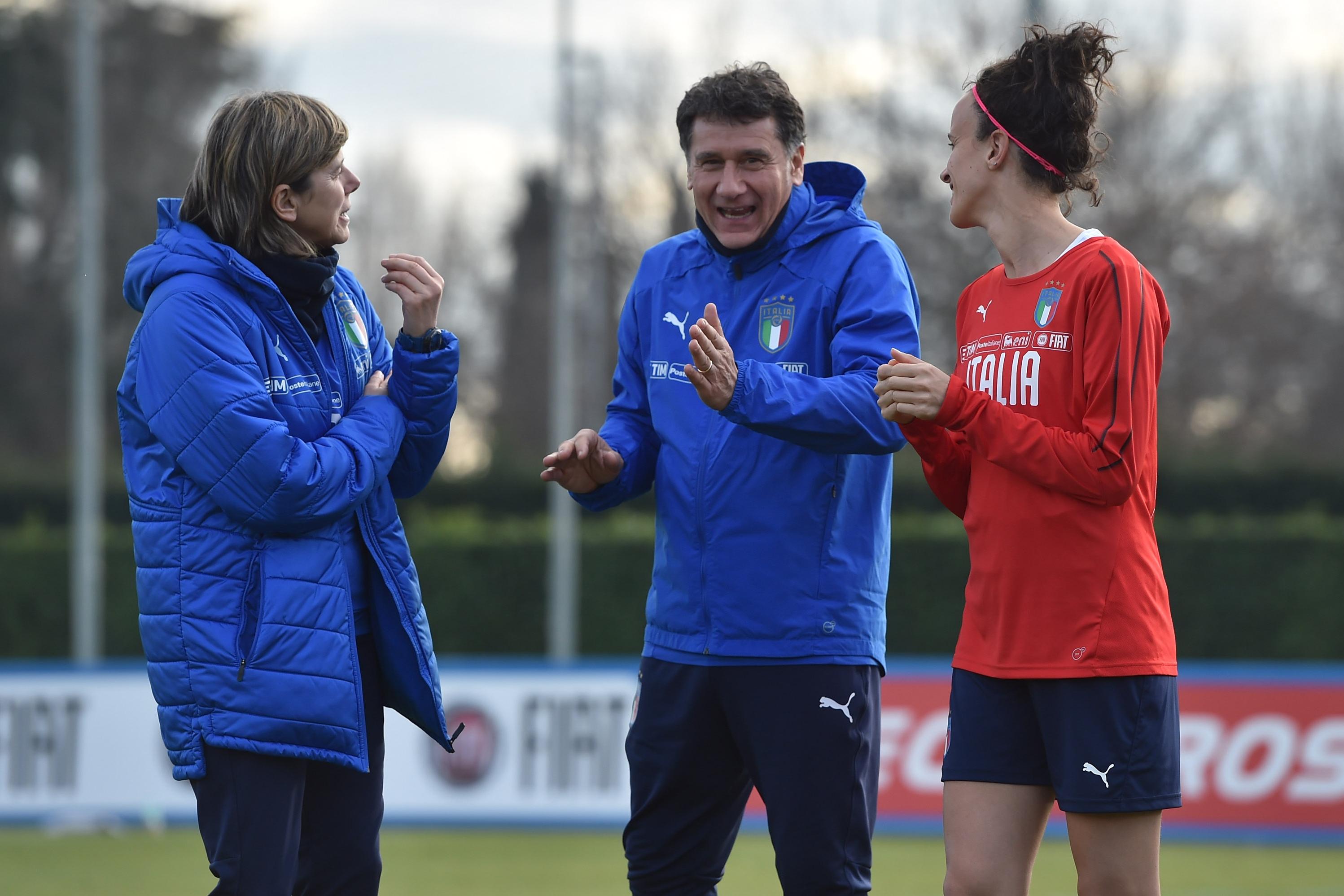 FLORENCE, ITALY - JANUARY 16: Milena Bertolini, Attilio Sorbi and Barbara Bonansea look on during a training session at Centro Tecnico Federale di Coverciano on January 16, 2019 in Florence, Italy. (Photo by Tullio M. Puglia/Getty Images)