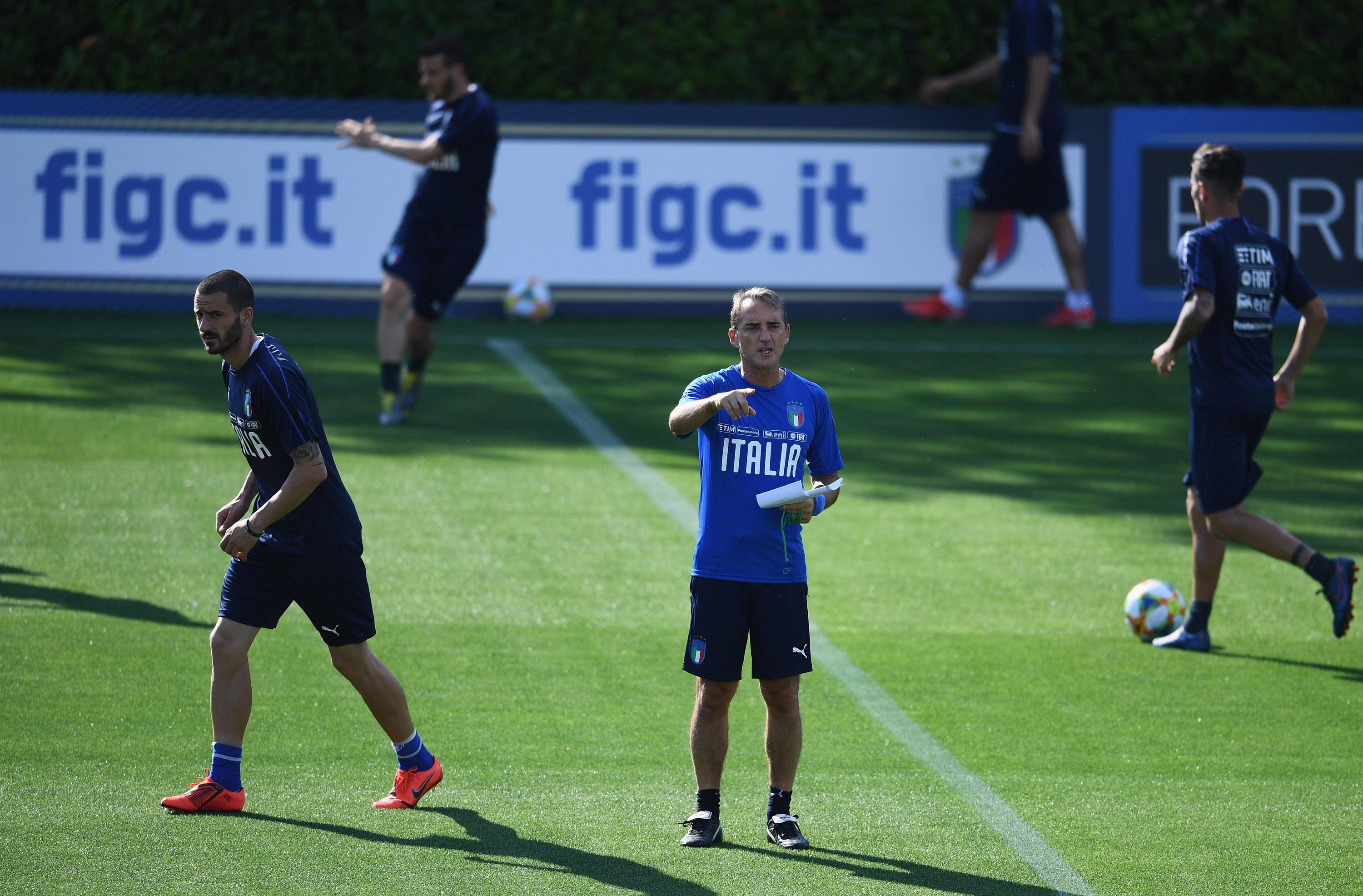 FLORENCE, ITALY - JUNE 02: Head coach Italy Roberto Mancini reacts during a Italy training session at Centro Tecnico Federale di Coverciano on June 2, 2019 in Florence, Italy. (Photo by Claudio Villa/Getty Images)