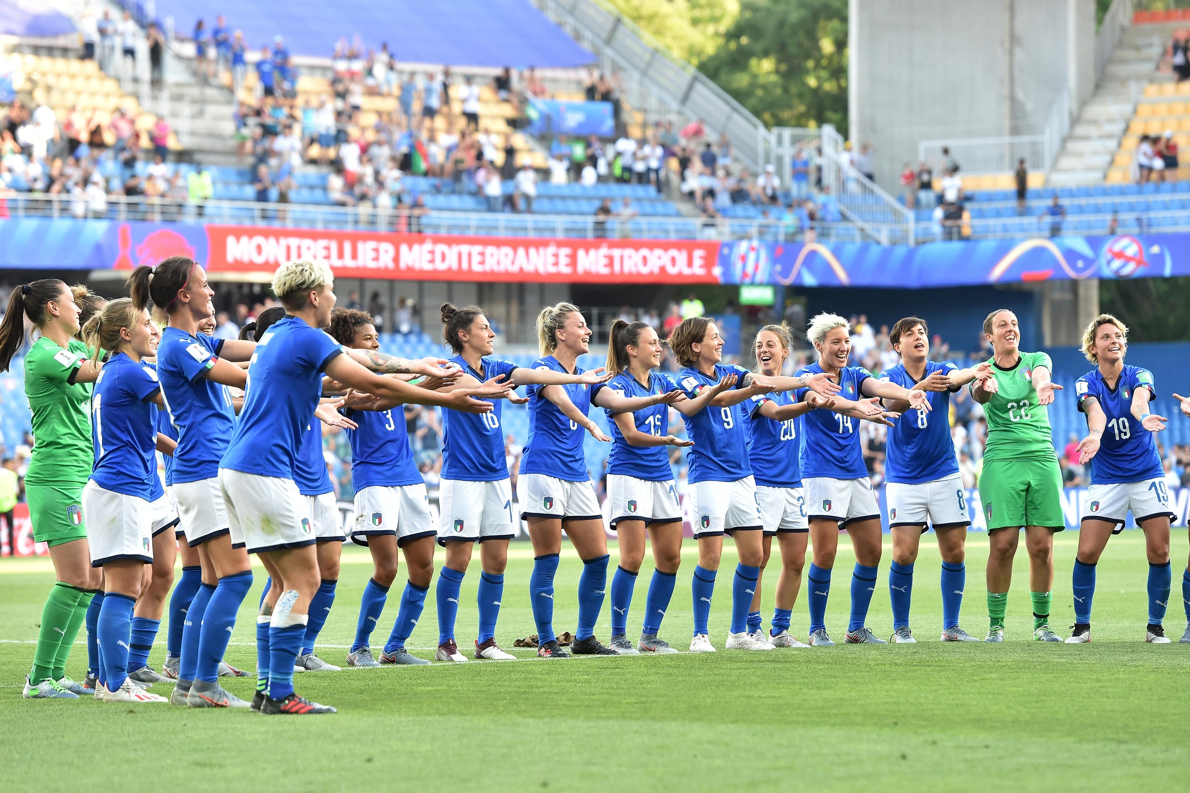 MONTPELLIER, FRANCE - JUNE 25: Players of Italy Women celebrate after winning the 2019 FIFA Women\\'s World Cup France Round Of 16 match between Italy and China at Stade de la Mosson on June 25, 2019 in Montpellier, France. (Photo by Tullio M. Puglia/Getty Images)
