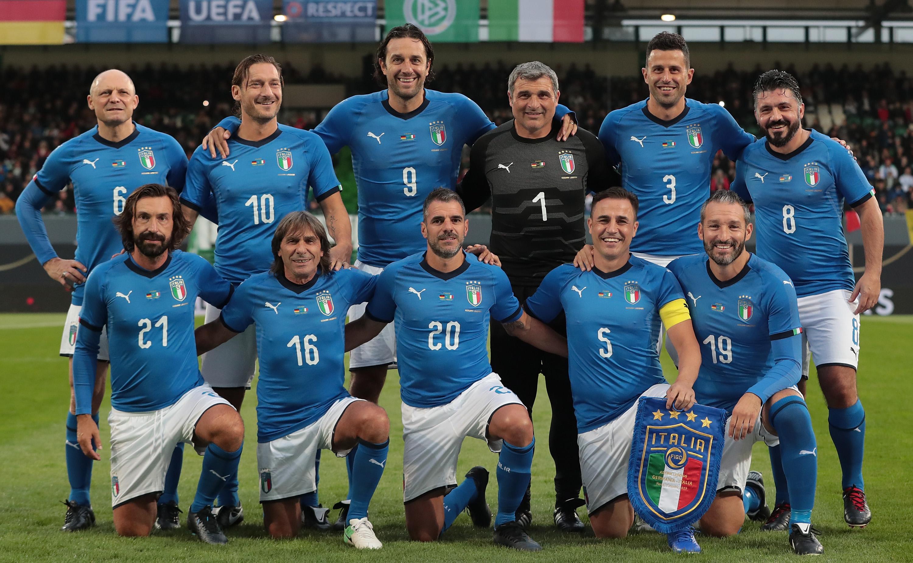 FUERTH, GERMANY - OCTOBER 07: Azzurri Legends team line up prior to the friendly match between DFB-All-Stars and Azzurri Legends at Sportpark Ronhof Thomas Sommer on October 7, 2019 in Fuerth, Germany. (Photo by Emilio Andreoli/Getty Images)