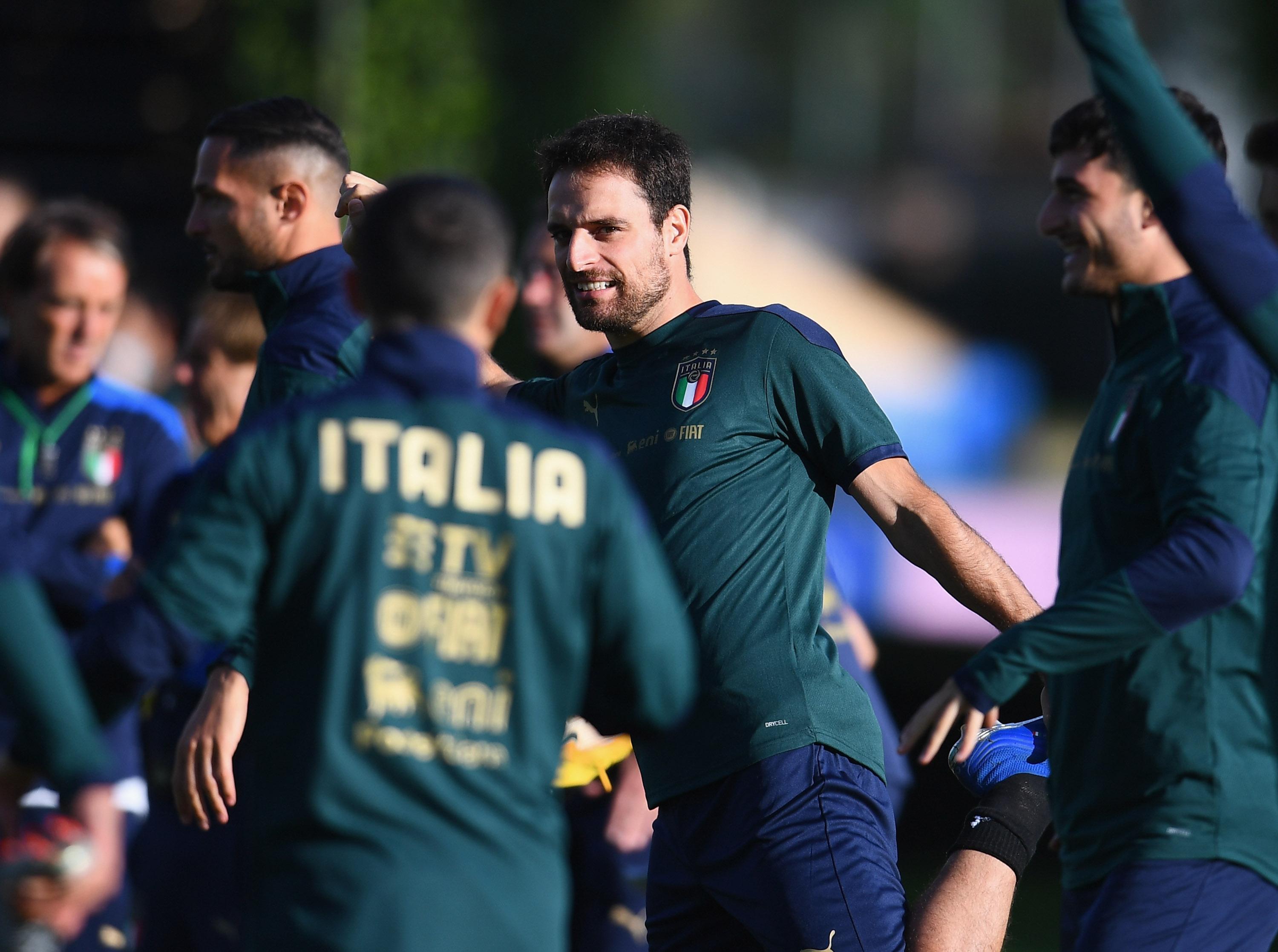 FLORENCE, ITALY - OCTOBER 05: Giacomo Bonaventura of Italy looks on during a training session at Centro Tecnico Federale di Coverciano on October 5, 2020 in Florence, Italy. (Photo by Claudio Villa/Getty Images) *** Local Caption *** Giacomo Bonaventura