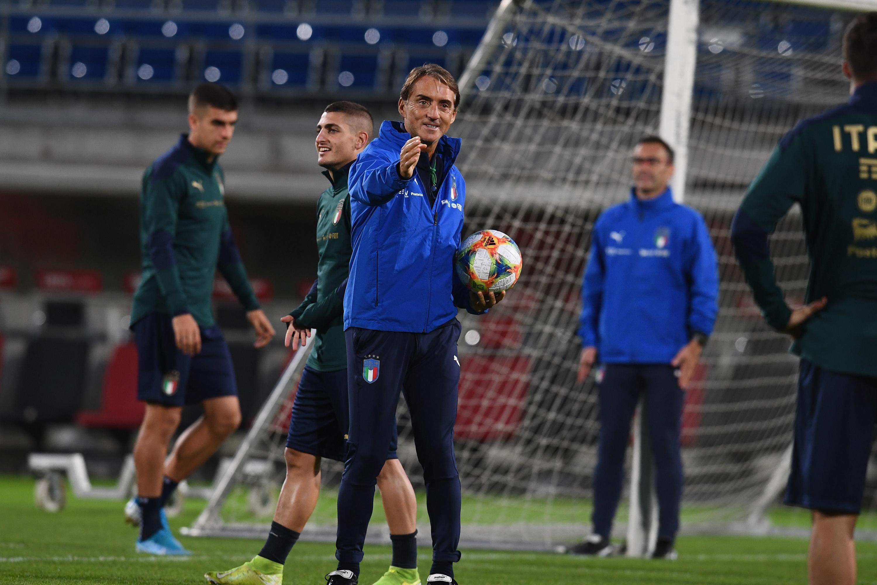 VADUZ, LIECHTENSTEIN - OCTOBER 14: Head coach Italy Roberto Mancini reacts during a Italy training session at Rheinpark Stadion on October 14, 2019 in Vaduz, Liechtenstein. (Photo by Claudio Villa/Getty Images)