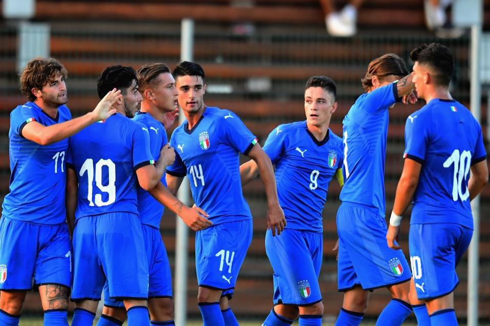 VERONA, ITALY - SEPTEMBER 05:  Giacomo Raspadori of Italy U20  celebrates after scoring his team second goal during the U20 8 Nations Tournament match between Italy and Poland on September 5, 2019 in Caldiero near Verona, Italy.  (Photo by Alessandro Sabattini/Getty Images)