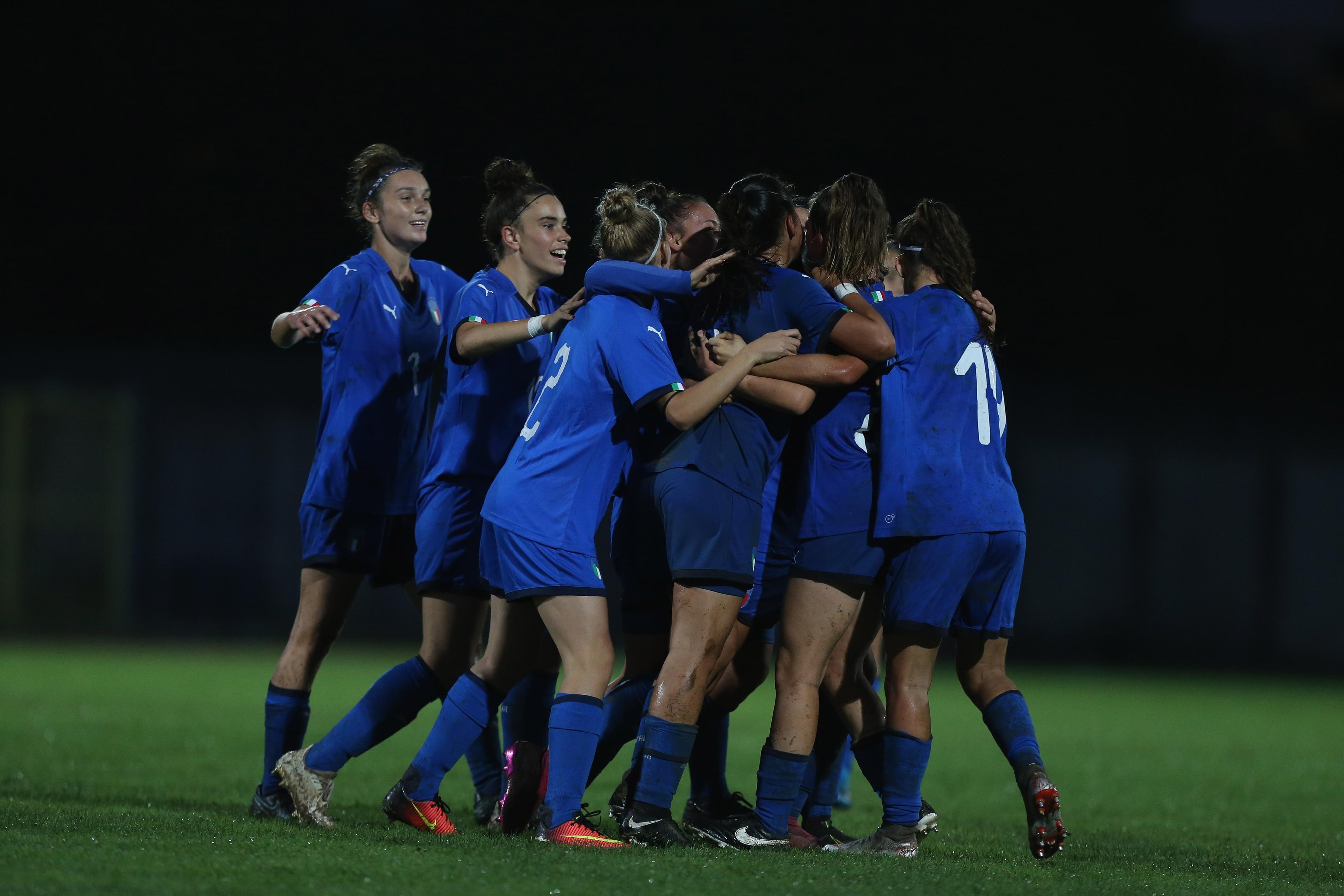 PERUGIA, ITALY - SEPTEMBER 23:  Italian players celebrate during the frendly match between Italy U17 women and Serbia U17 women at Enzo Blasone stadium on September 23, 2019 in Foligno near Perugia, Italy.  (Photo by Paolo Bruno/Getty Images)