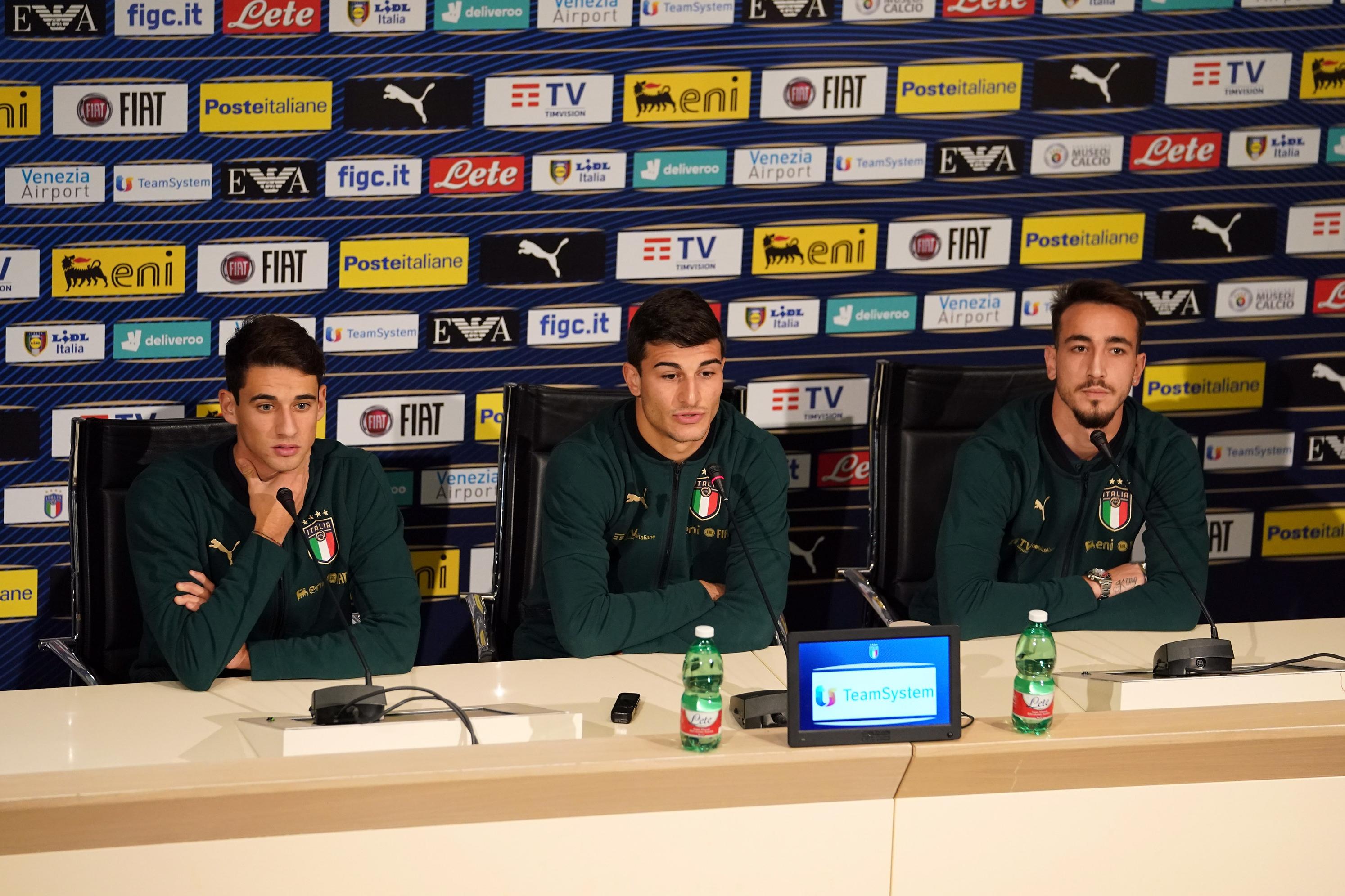 FLORENCE, ITALY - NOVEMBER 12:  Andrea Cistana, Riccardo Orsolini and Gaetano Castrovilli of Italy speak with the media during Italy press conference at Centro Tecnico Federale di Coverciano on November 12, 2019 in Florence, Italy.  (Photo by Claudio Villa/Getty Images)