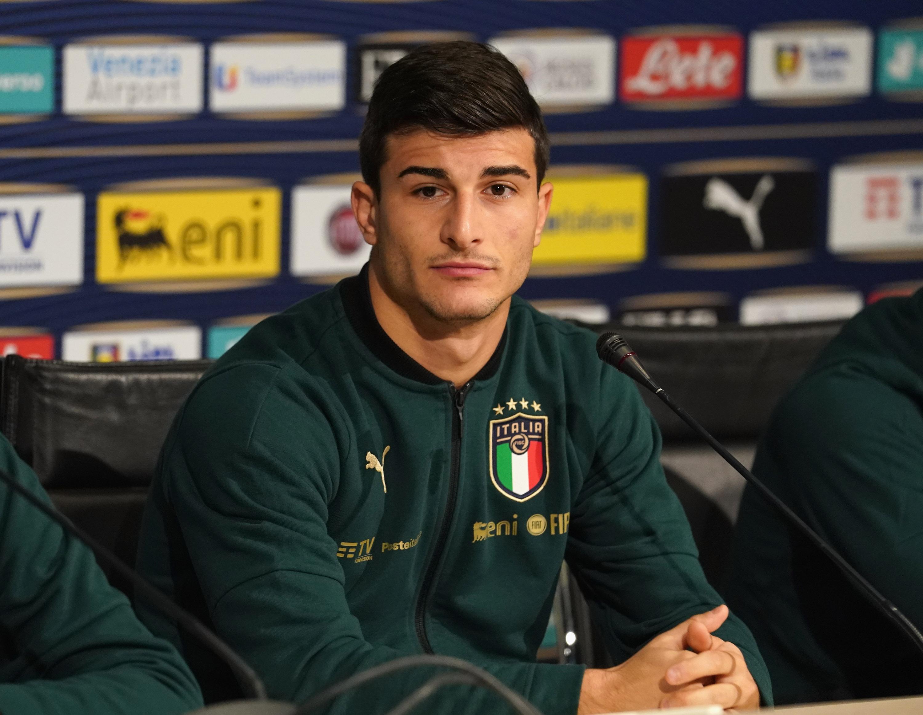 FLORENCE, ITALY - NOVEMBER 12: Riccardo Orsolini of Italy speaks with the media during Italy press conference at Centro Tecnico Federale di Coverciano on November 12, 2019 in Florence, Italy. (Photo by Claudio Villa/Getty Images)